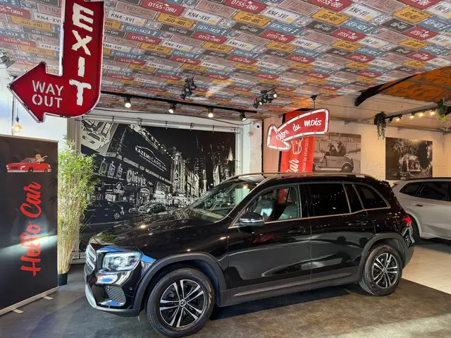 Mercedes-Benz GLB 180