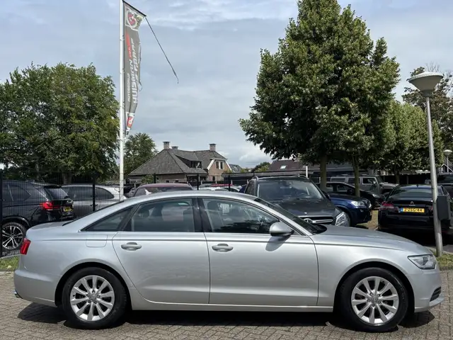 Audi A6 view 4
