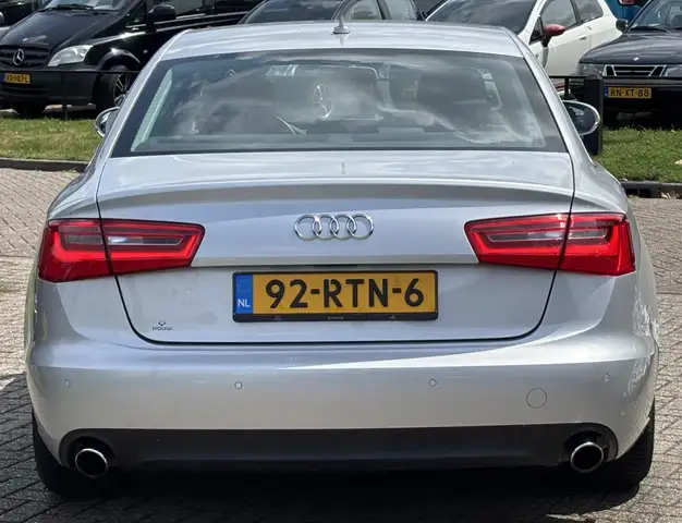 Audi A6 view 6