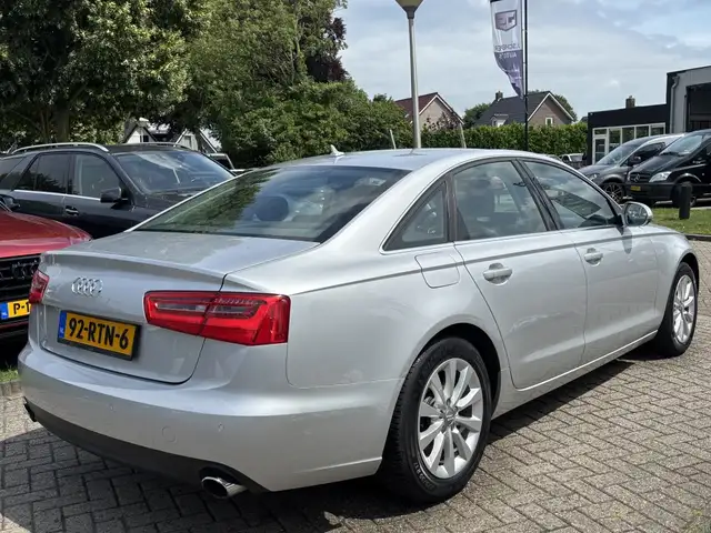 Audi A6 view 5