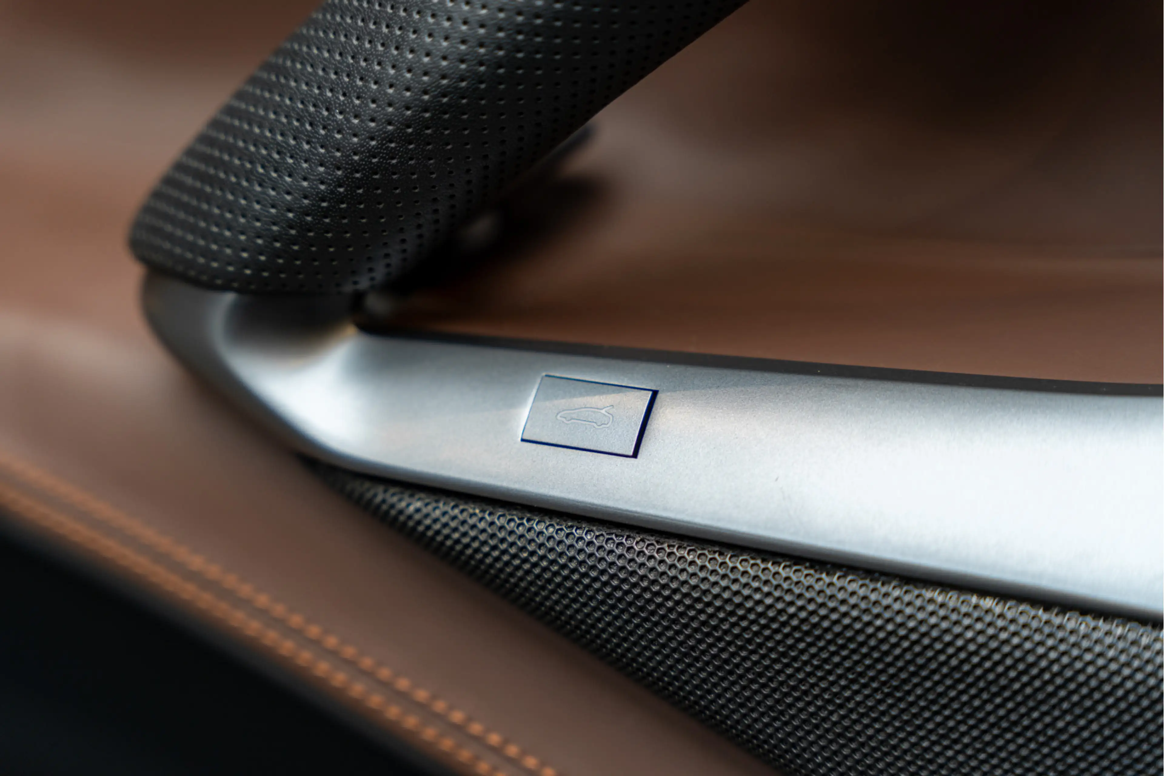 Ferrari 812 Superfast Full Carbon Historical Color Lift JBL 6. — photo 32