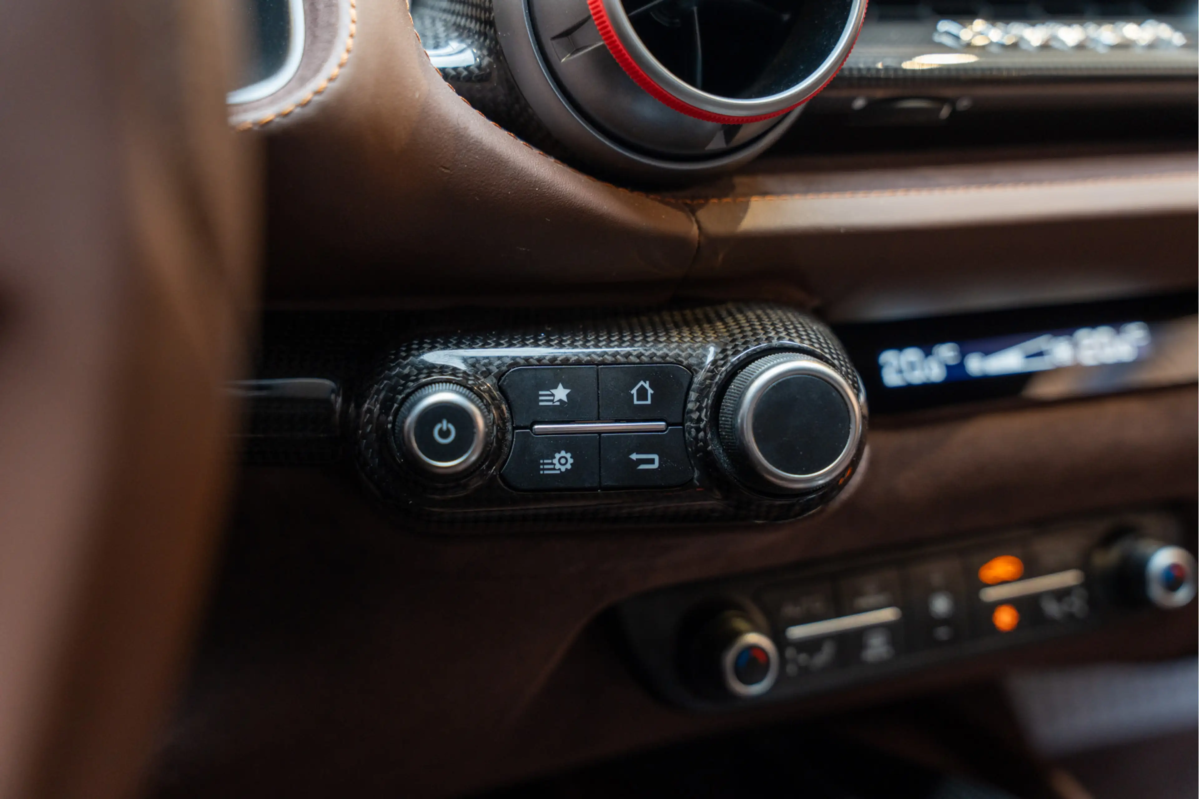 Ferrari 812 Superfast Full Carbon Historical Color Lift JBL 6. — photo 40