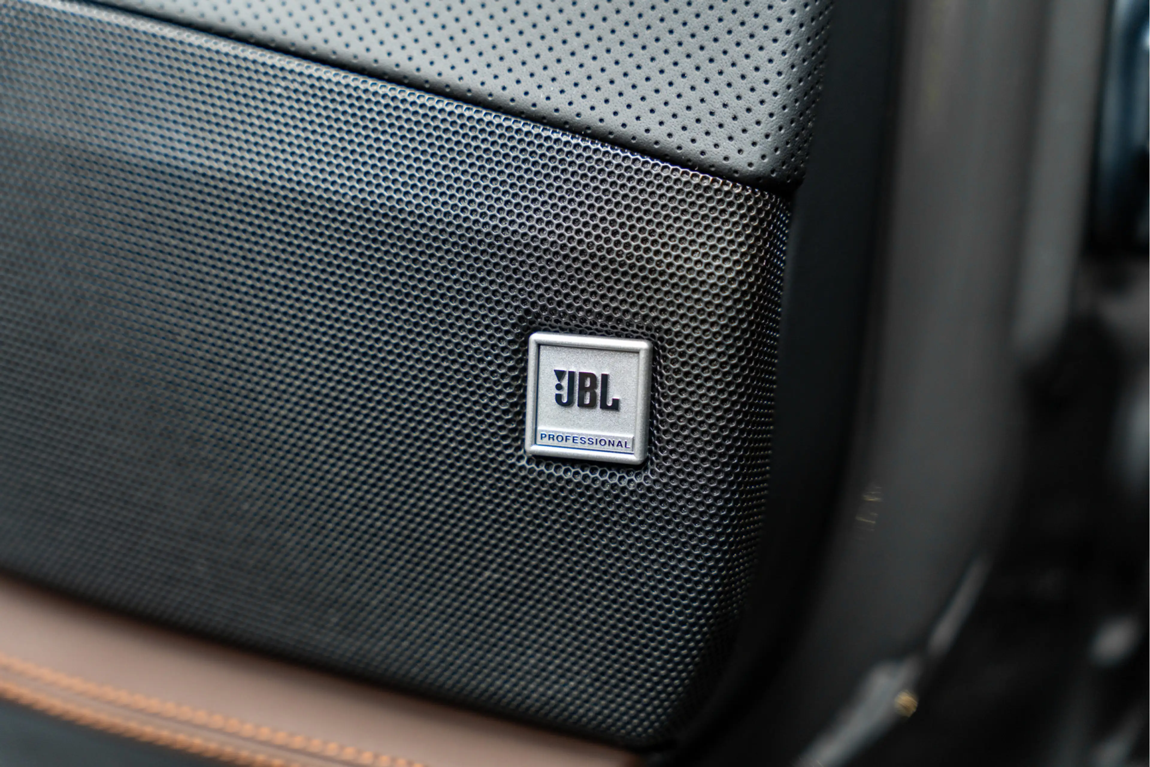Ferrari 812 Superfast Full Carbon Historical Color Lift JBL 6. — photo 33