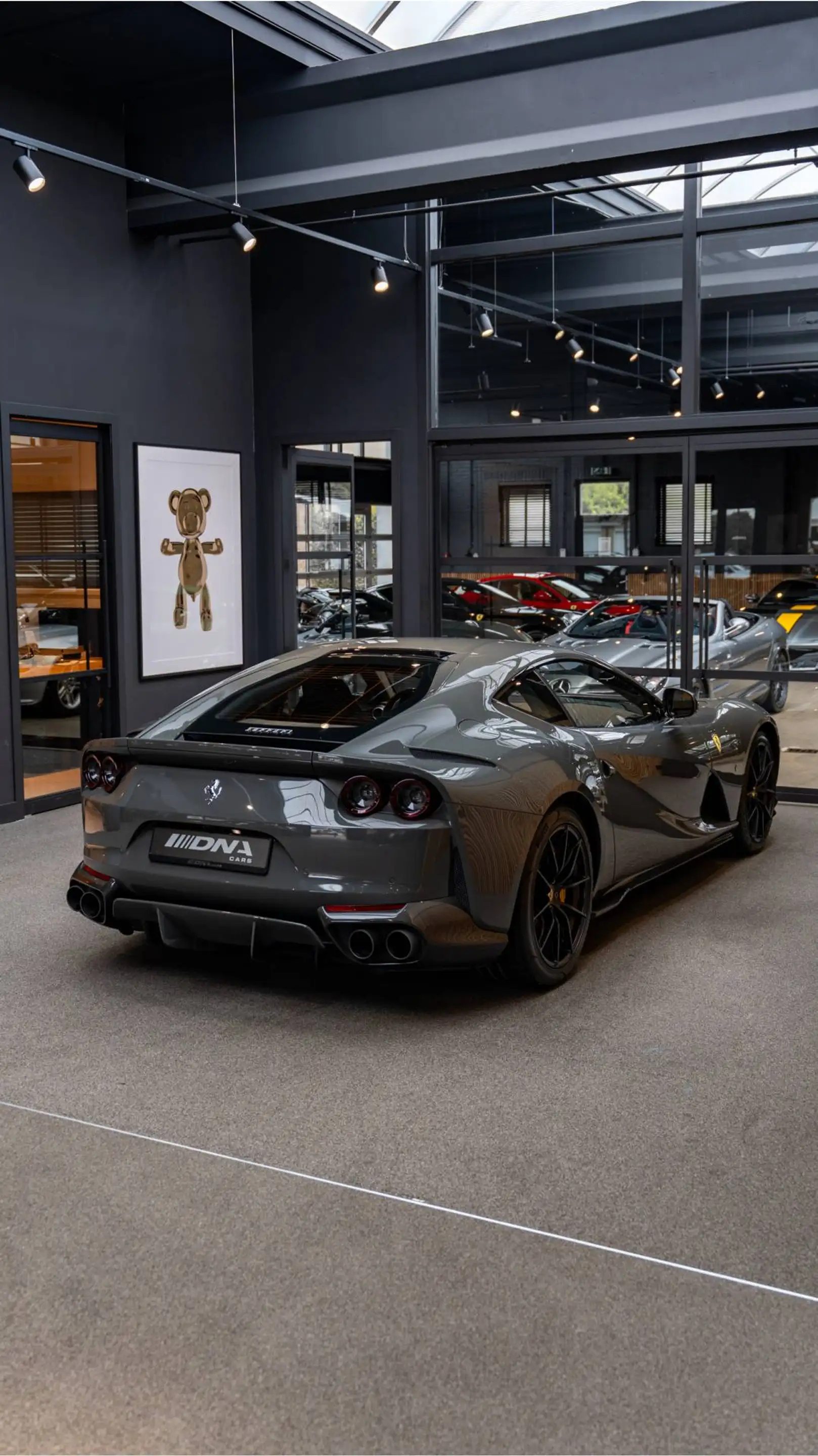 Ferrari 812 Superfast Full Carbon Historical Color Lift JBL 6. — photo 29