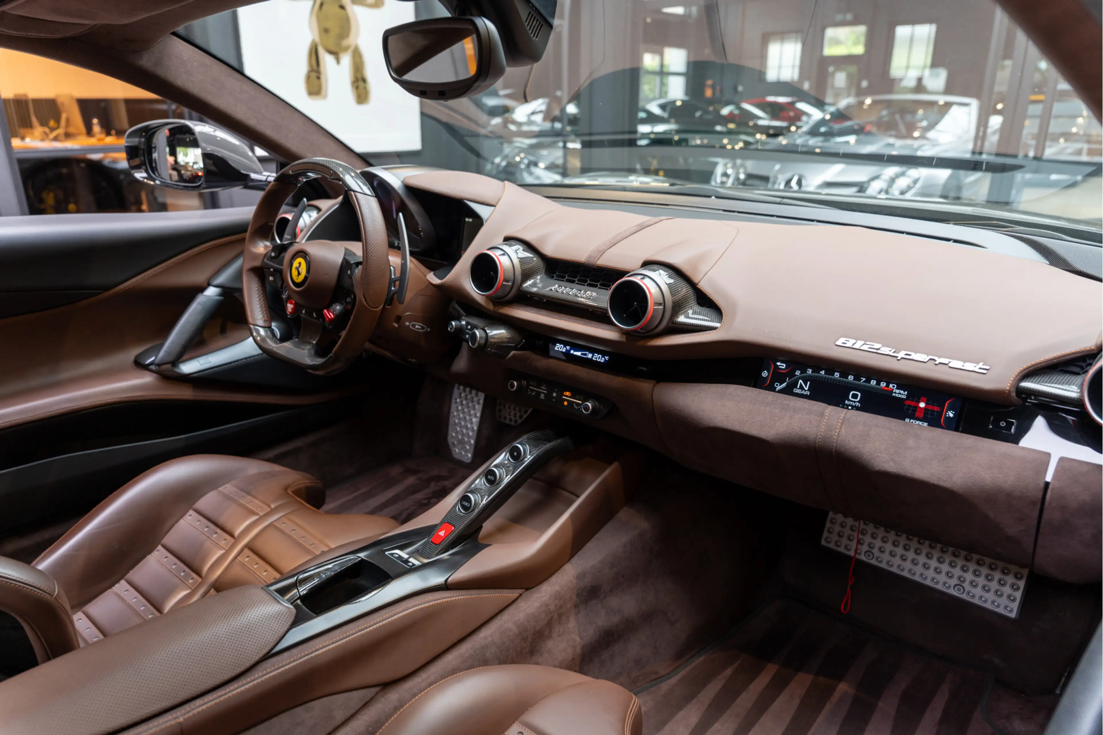 Ferrari 812 Superfast Full Carbon Historical Color Lift JBL 6. — photo 8