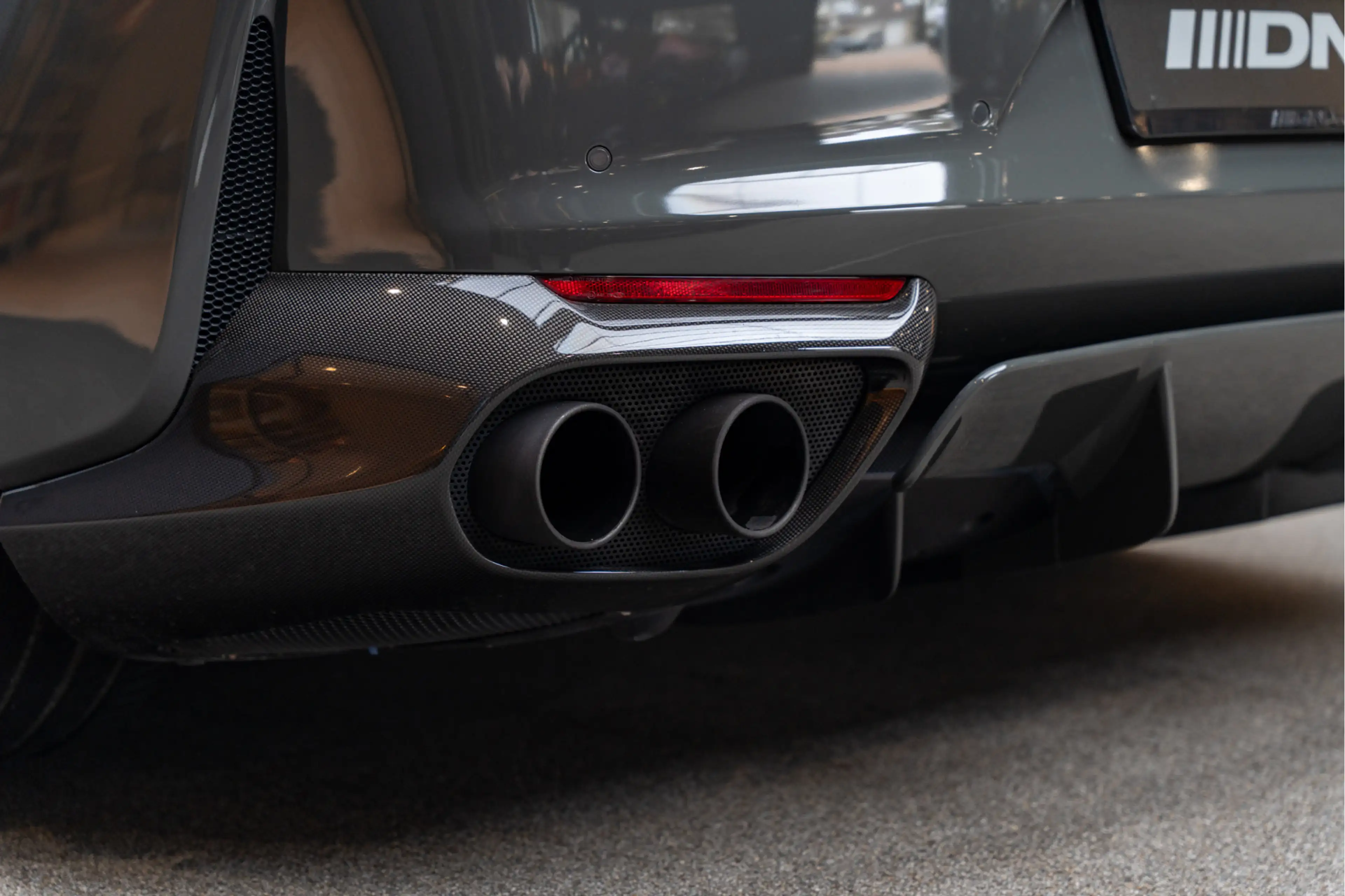 Ferrari 812 Superfast Full Carbon Historical Color Lift JBL 6. — photo 23