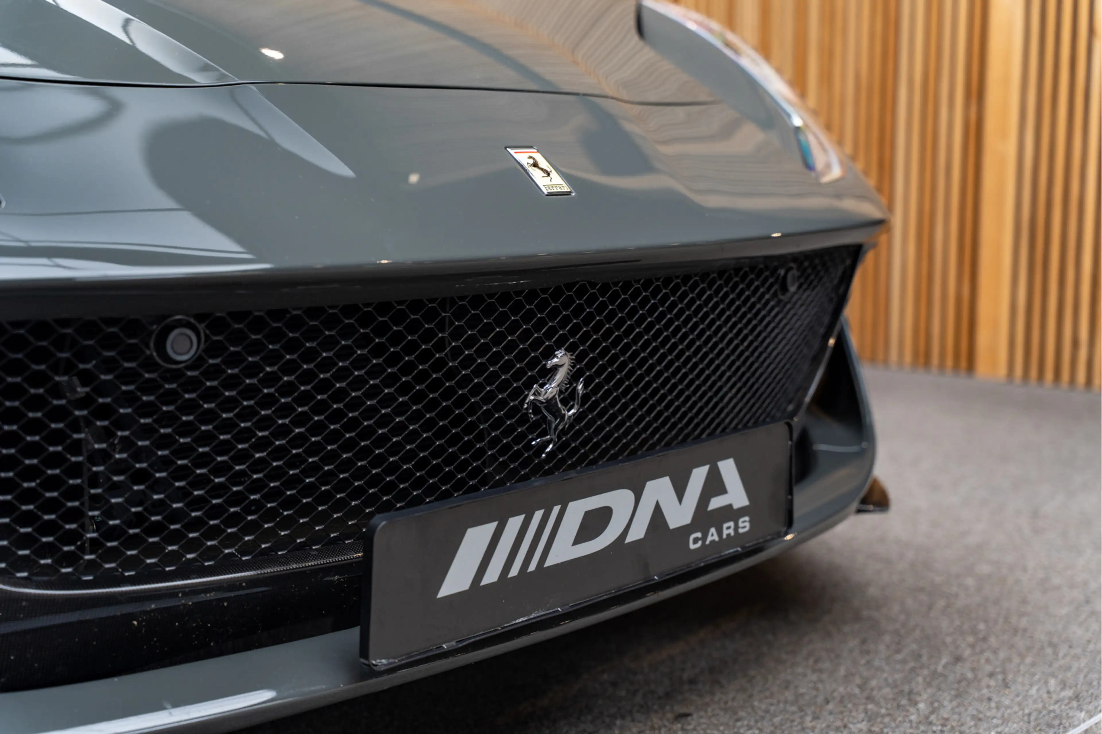 Ferrari 812 Superfast Full Carbon Historical Color Lift JBL 6. — photo 16
