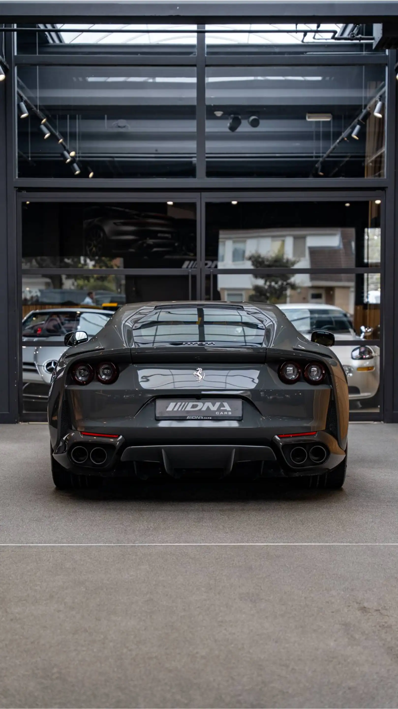 Ferrari 812 Superfast Full Carbon Historical Color Lift JBL 6. — photo 28