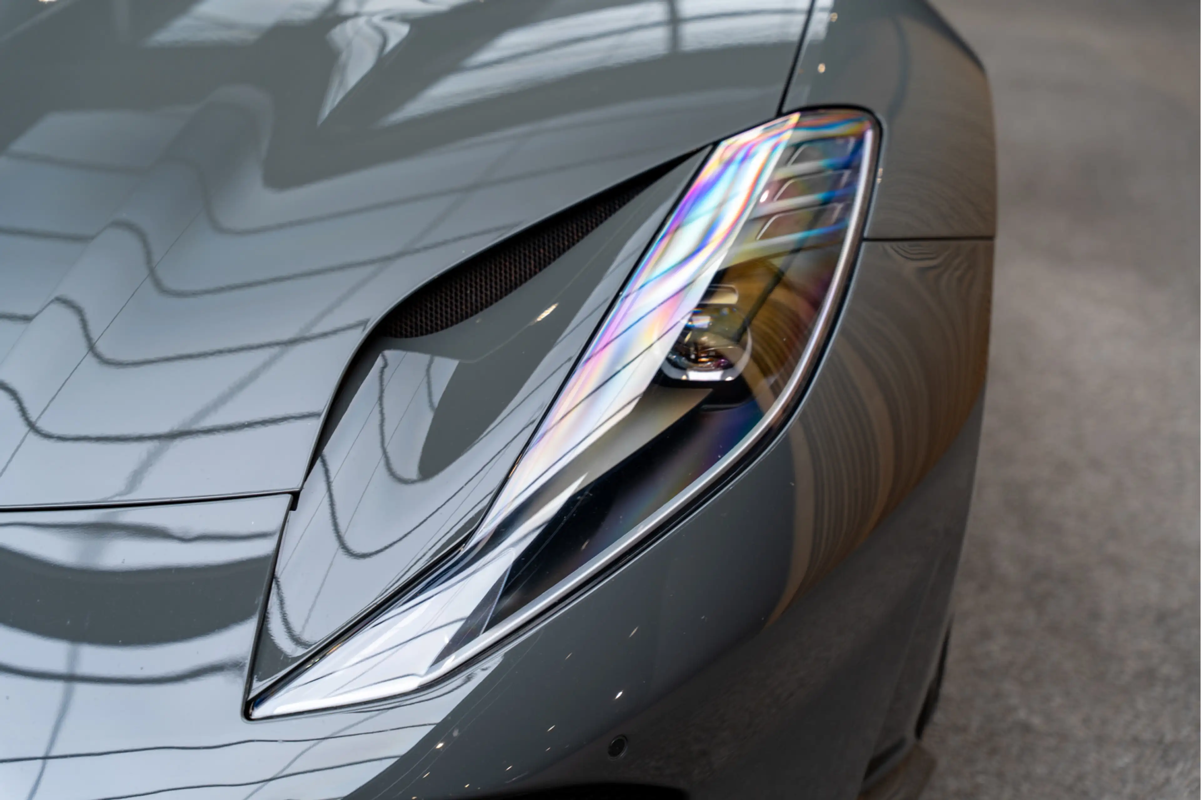 Ferrari 812 Superfast Full Carbon Historical Color Lift JBL 6. — photo 17