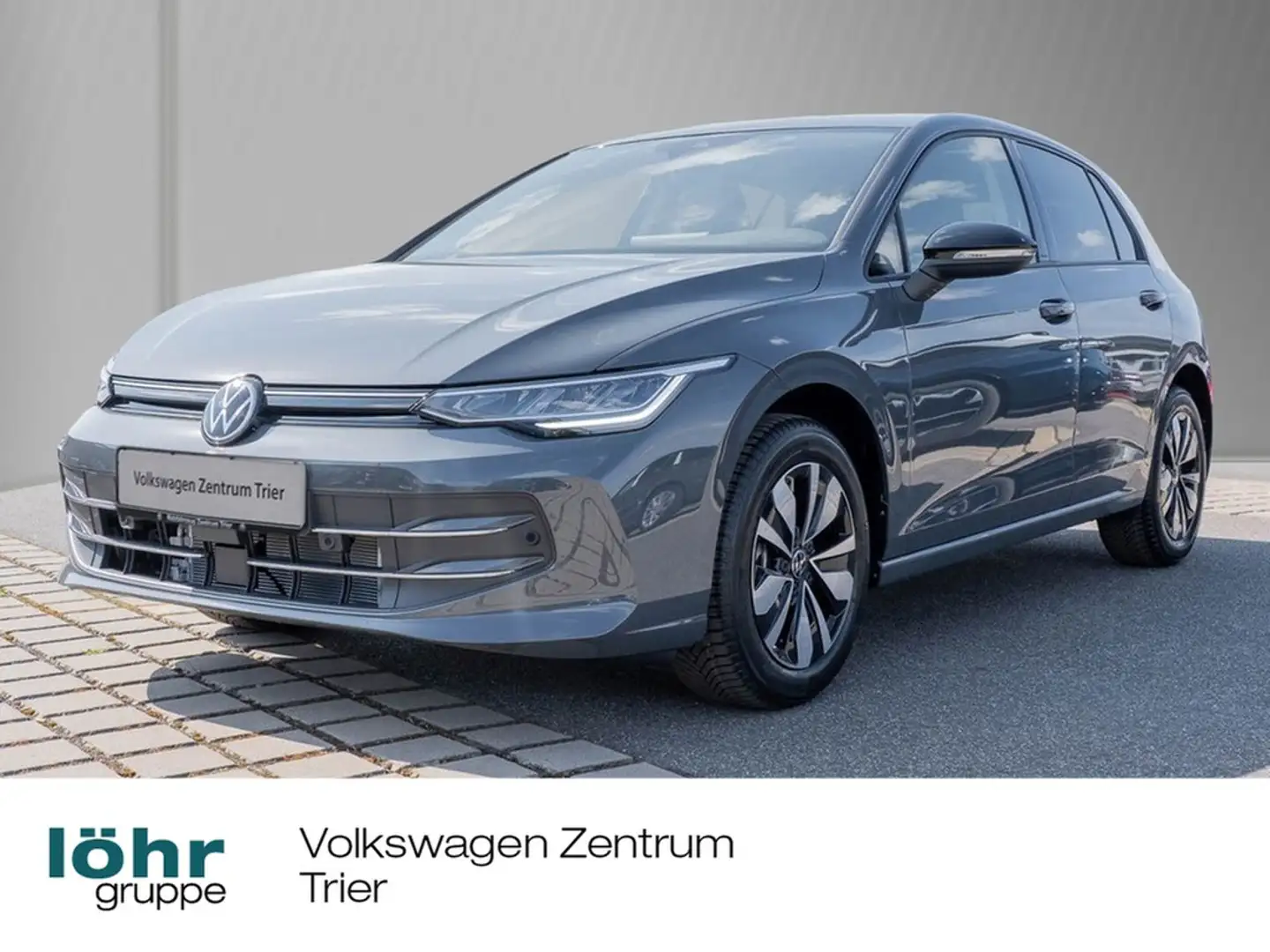Volkswagen Golf VIII Lim. 1.5 eTSI DSG Goal Grau - 1