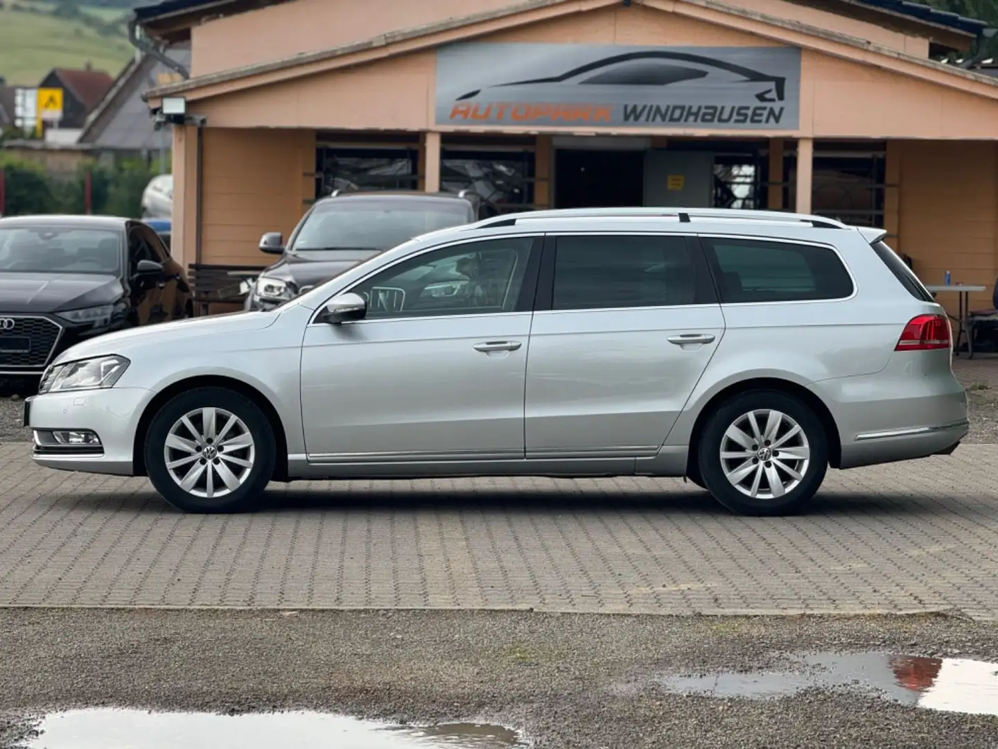 Volkswagen Passat 2.0 TDI Kombi *NAVI *XENON *140 PS Argintiu - 2