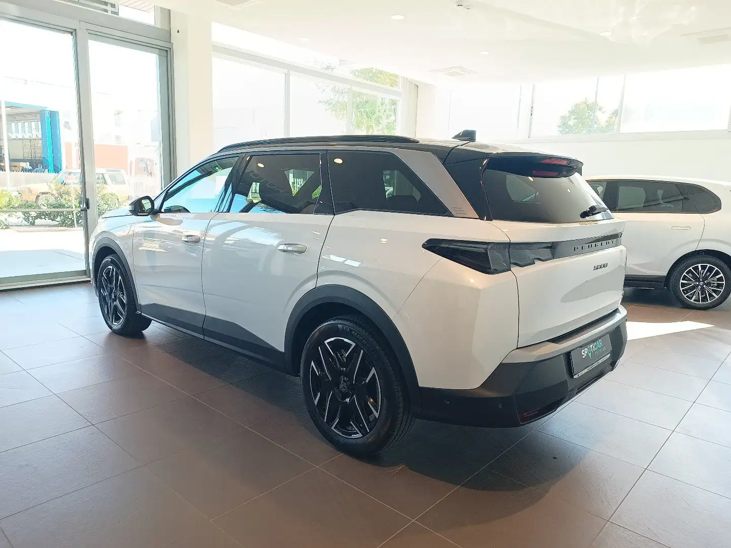 Peugeot 5008 Hybrid DCS6 GT Full Optional Bianco - 2