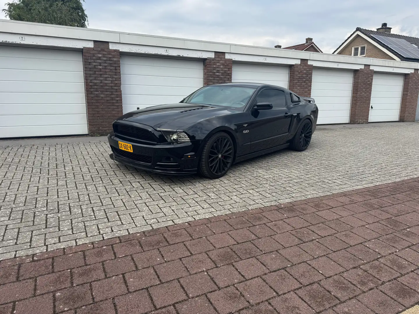 Ford Mustang Mustang 5.0 Zwart - 1