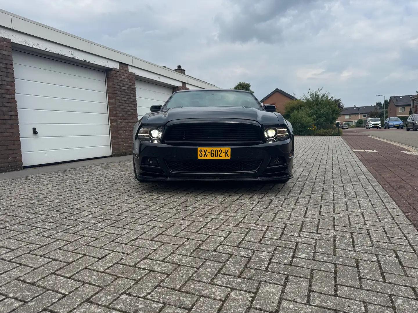 Ford Mustang Mustang 5.0 Zwart - 2