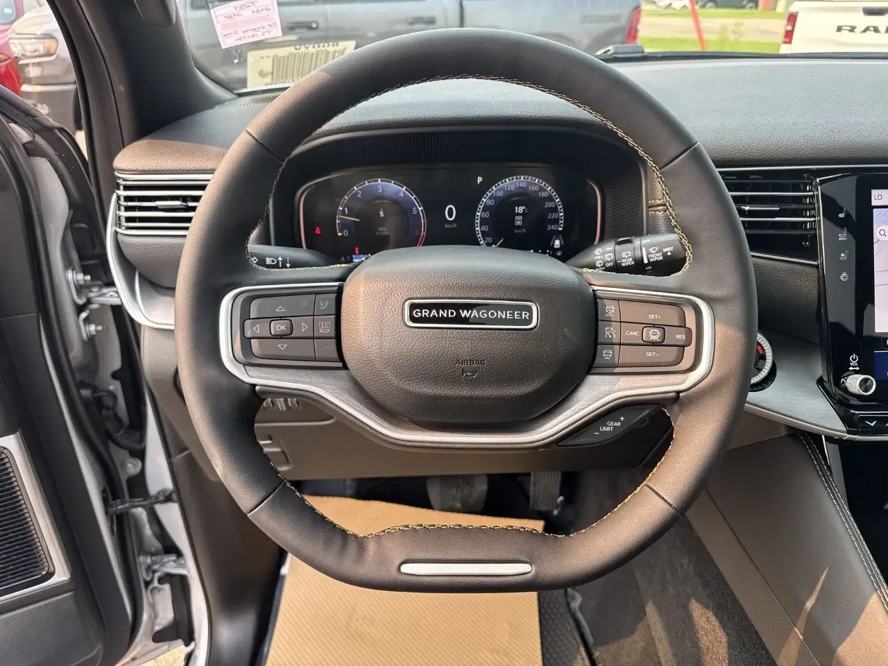 Jeep Grand Wagoneer photo Jeep Grand Wagoneer