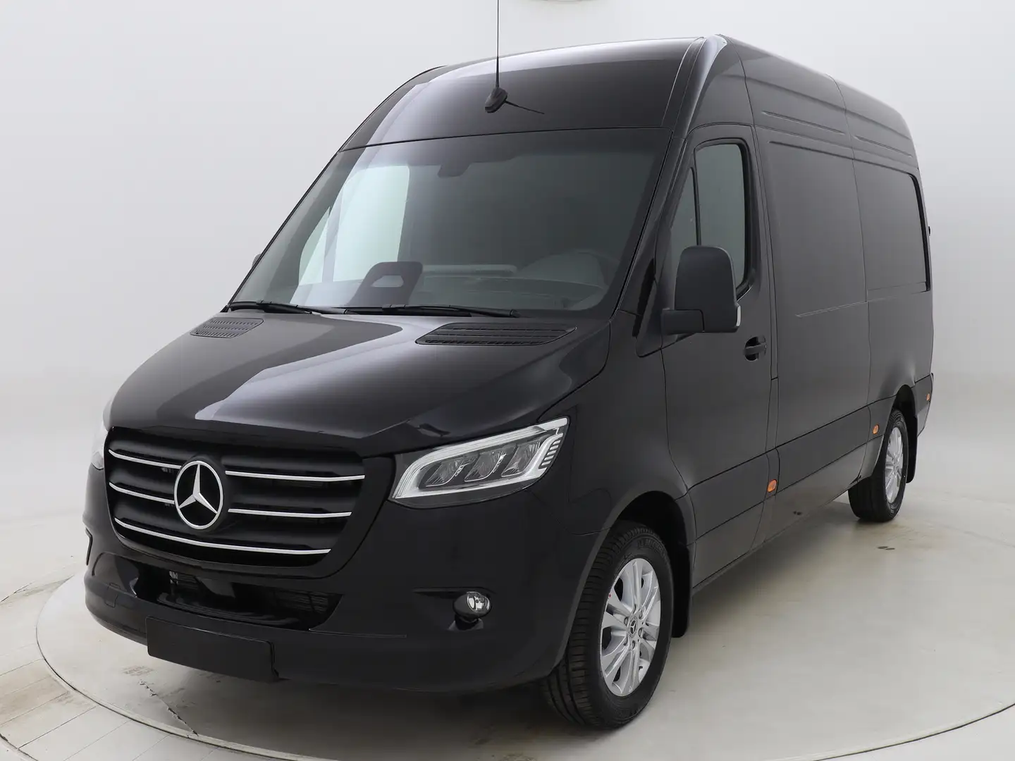 Mercedes-Benz Sprinter 319CDI 190PK L2H2 RWD SELECT 9G-tronic | Full LED Schwarz - 1