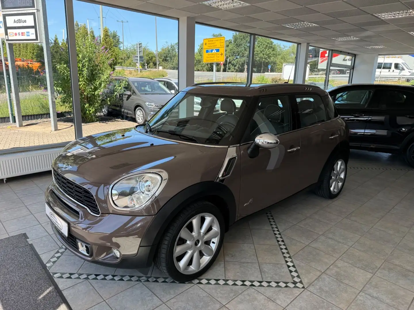 MINI Sonstige Countryman S (Cooper) ALL4 AUTOMATIK LEDER PANO Braun - 1