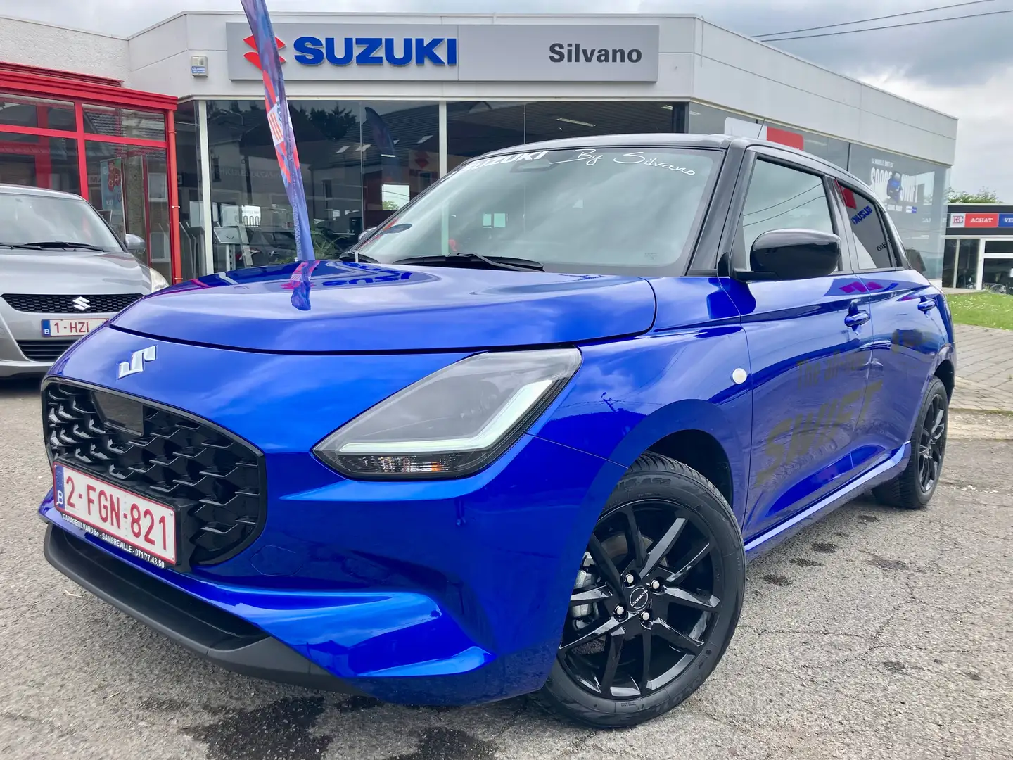 Suzuki Swift MY2024 1.2i GL+ / DEMO / GARANTIE 7 ANS Blauw - 1