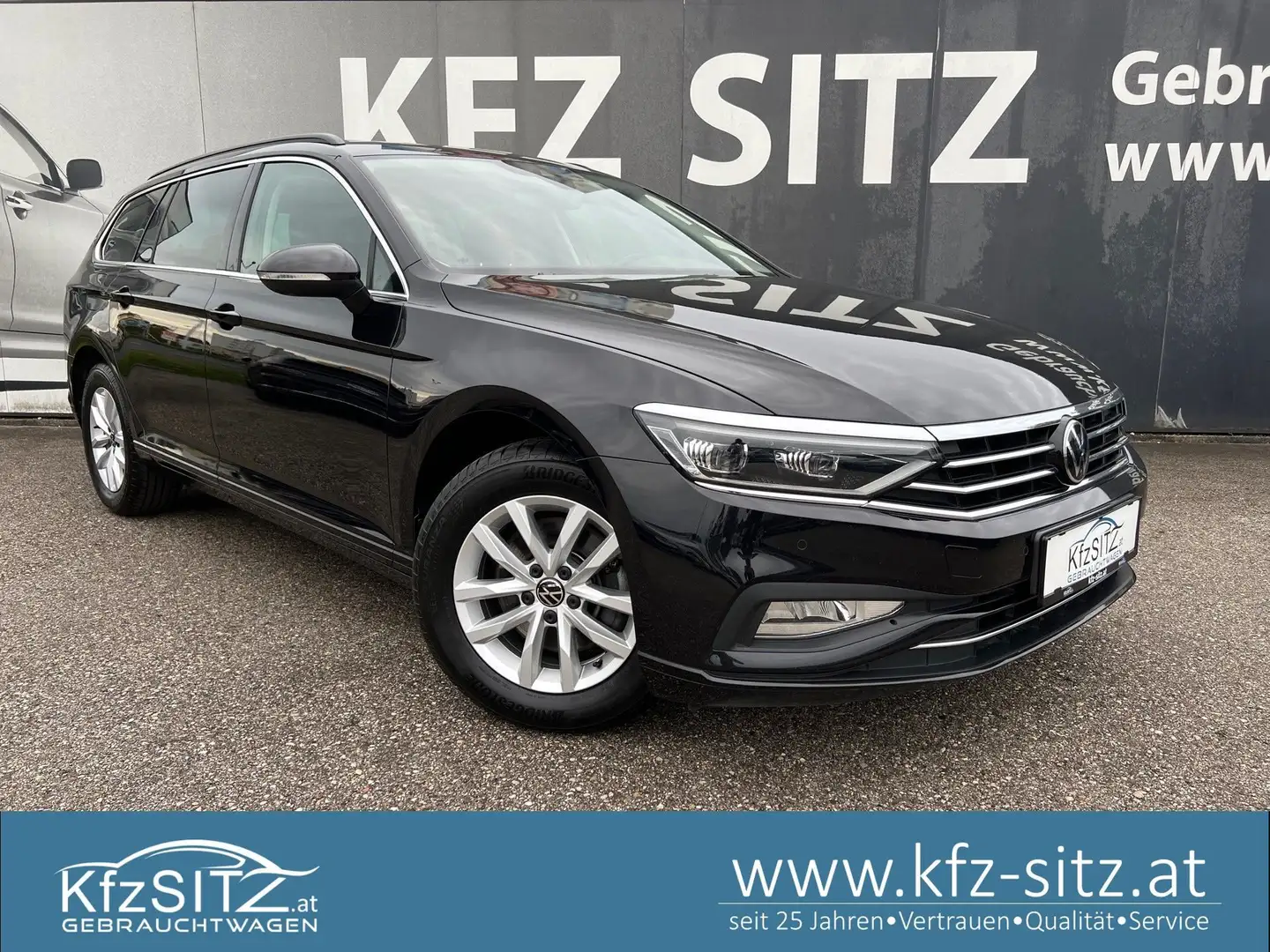 Volkswagen Passat Variant Business 2,0 TDI DSG | NP: €63.000 Schwarz - 1
