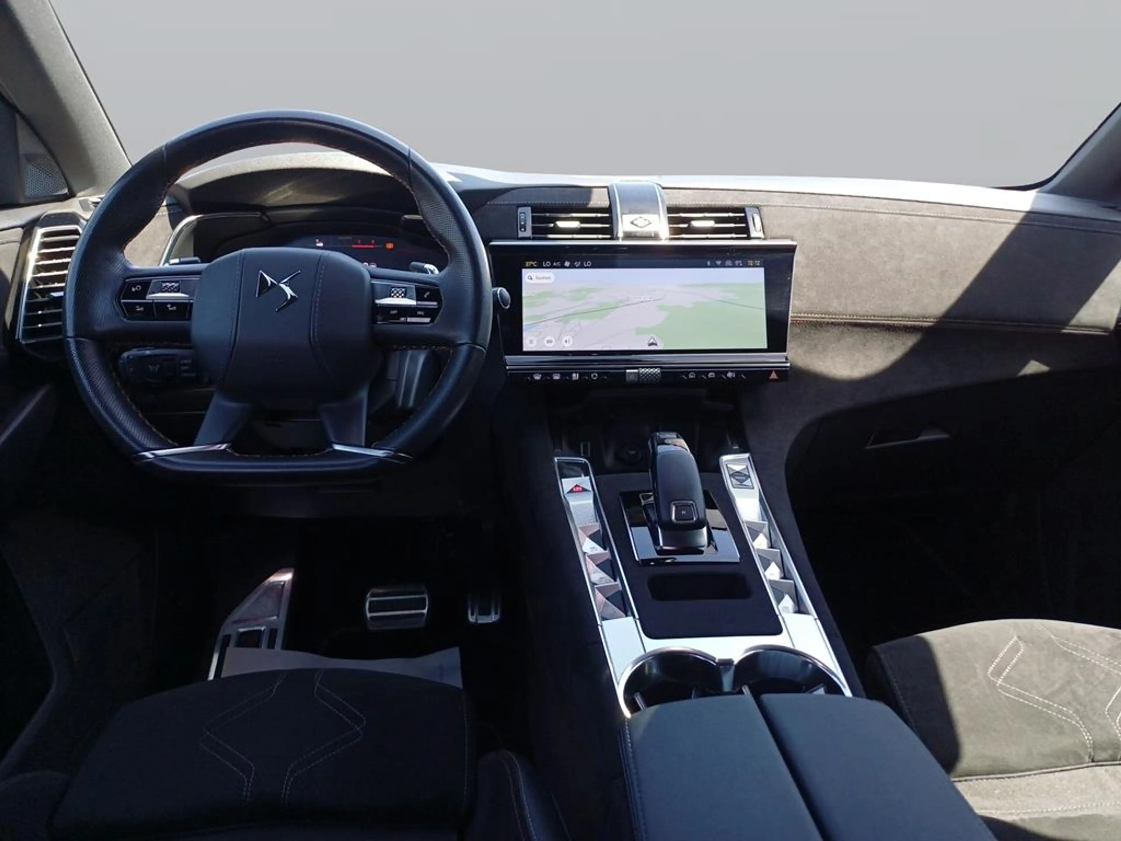 DS Automobiles DS 7 Performance Line+ Blue HDI 130 — photo 9