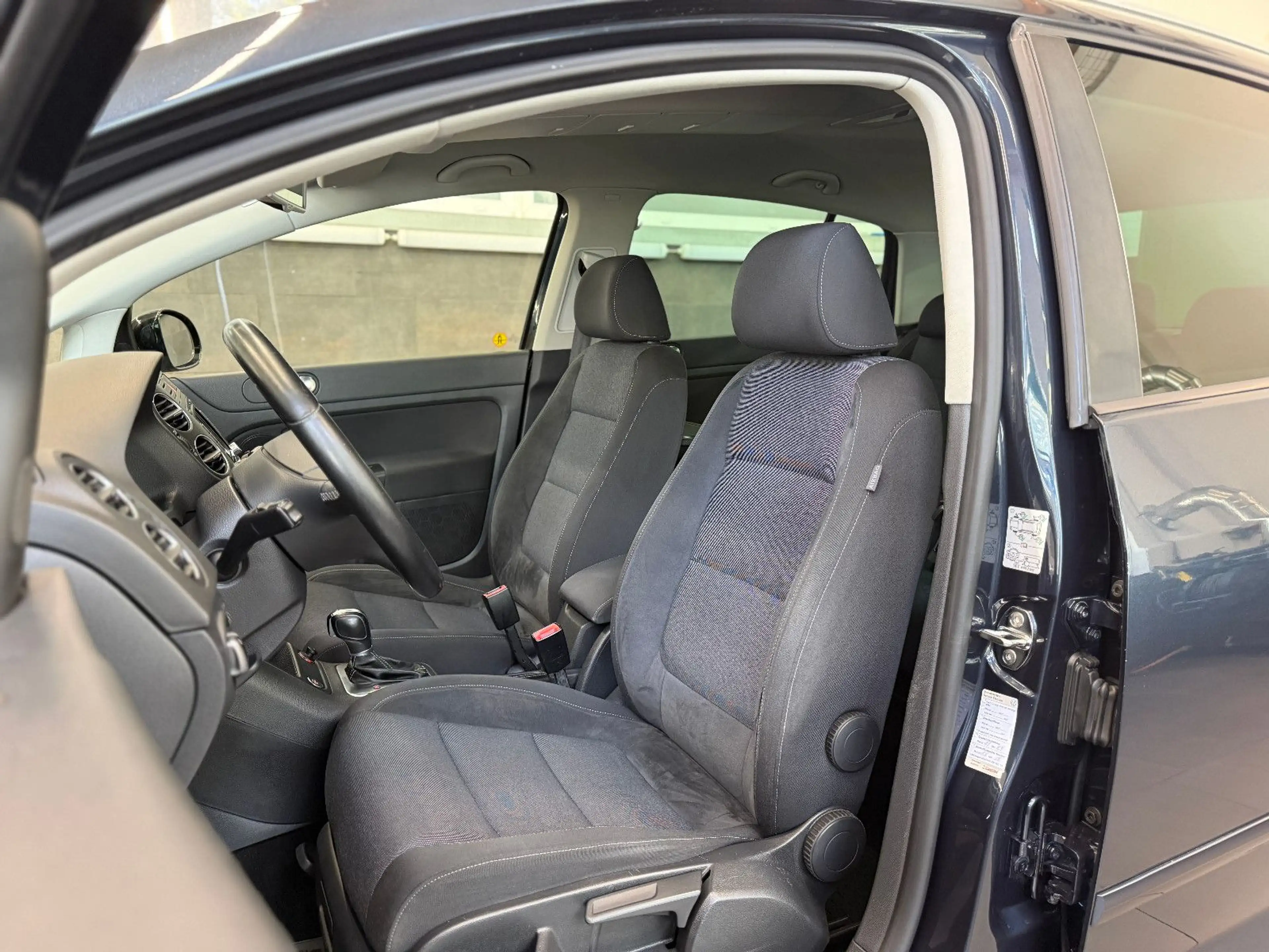 Volkswagen Golf Plus VI Style DSG STHZG AHK SHZ PARKASSIST — photo 3