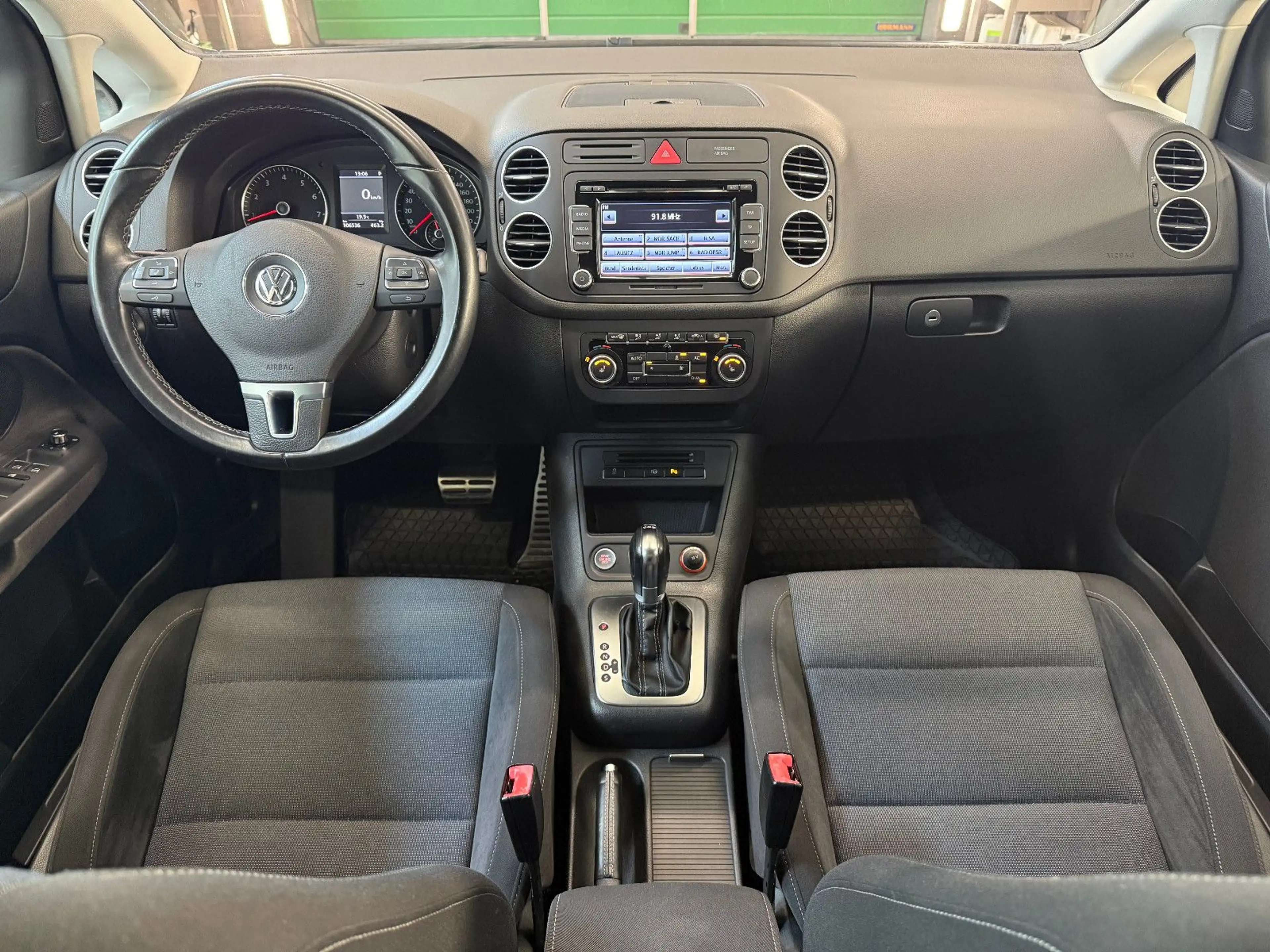 Volkswagen Golf Plus VI Style DSG STHZG AHK SHZ PARKASSIST — photo 5