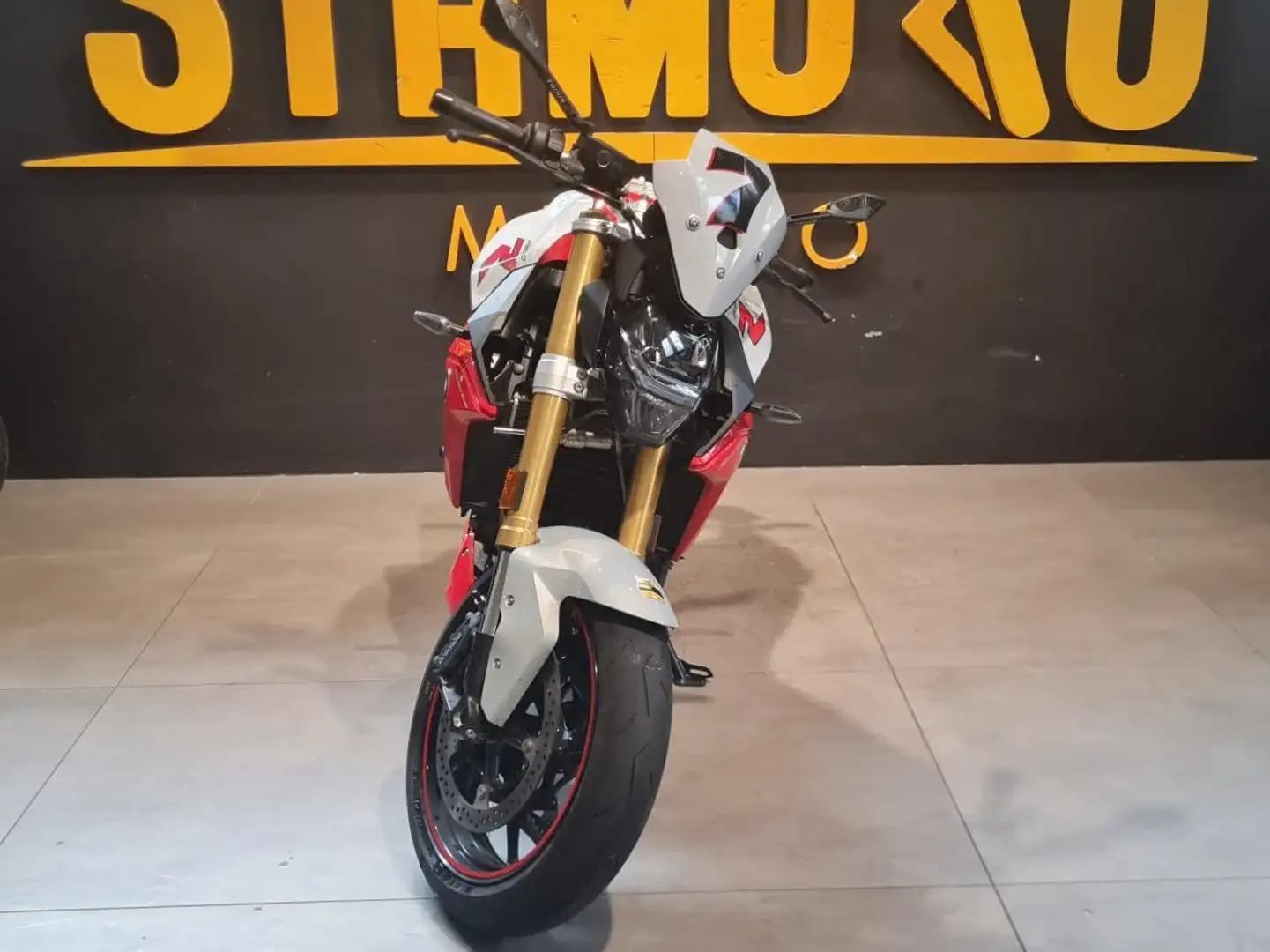 BMW F 900 R Bianco - 2