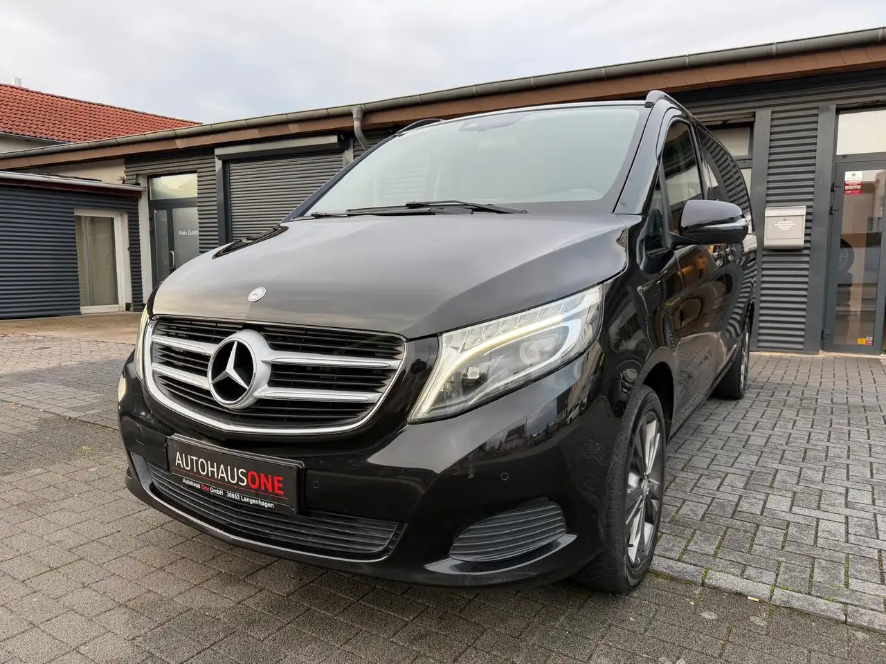 Mercedes-Benz V 250