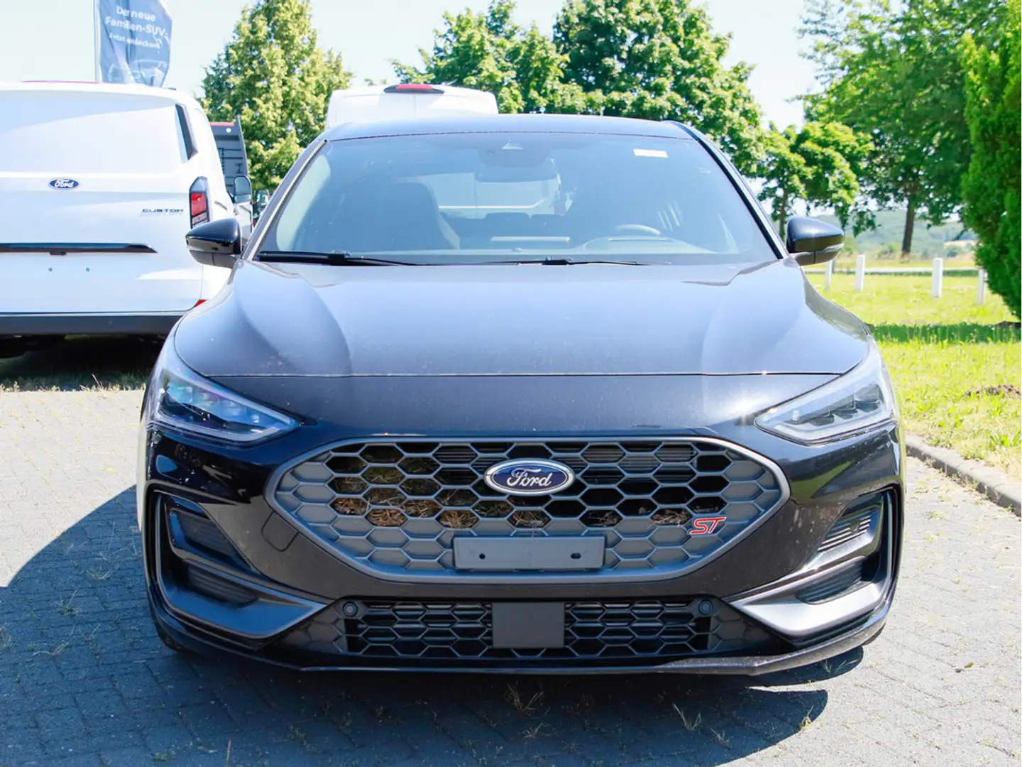 Ford Focus ST PLUS 2.3l KAMERA NAVI LED B&O PANO Schwarz - 2
