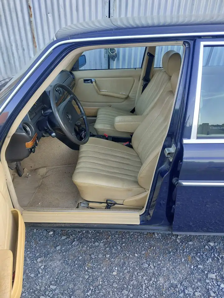 Mercedes-Benz 230 W123, foto 6