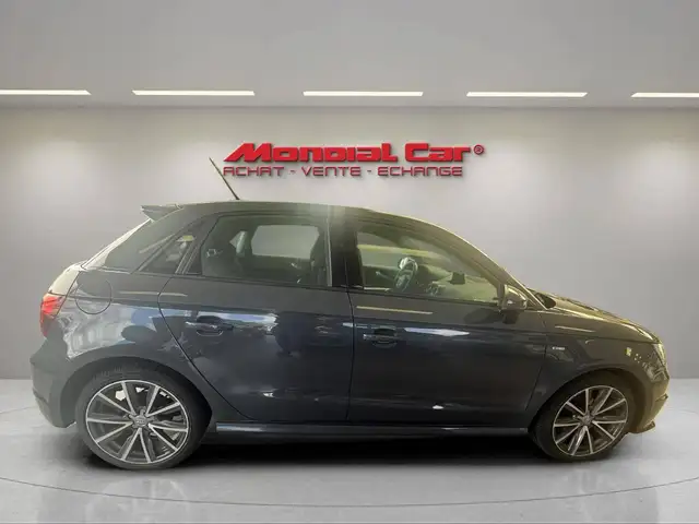 Audi A1 view 5