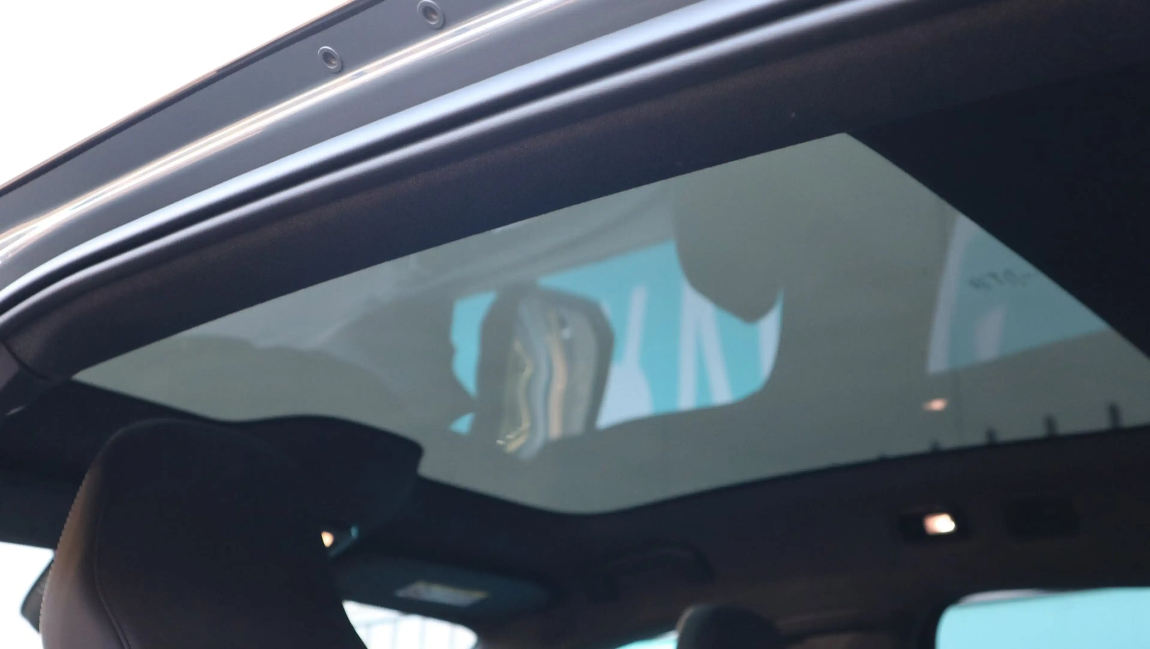 Volvo C40 Recharge Twin Intro Edition 78 kWh SOH92% Pano LED — photo 19