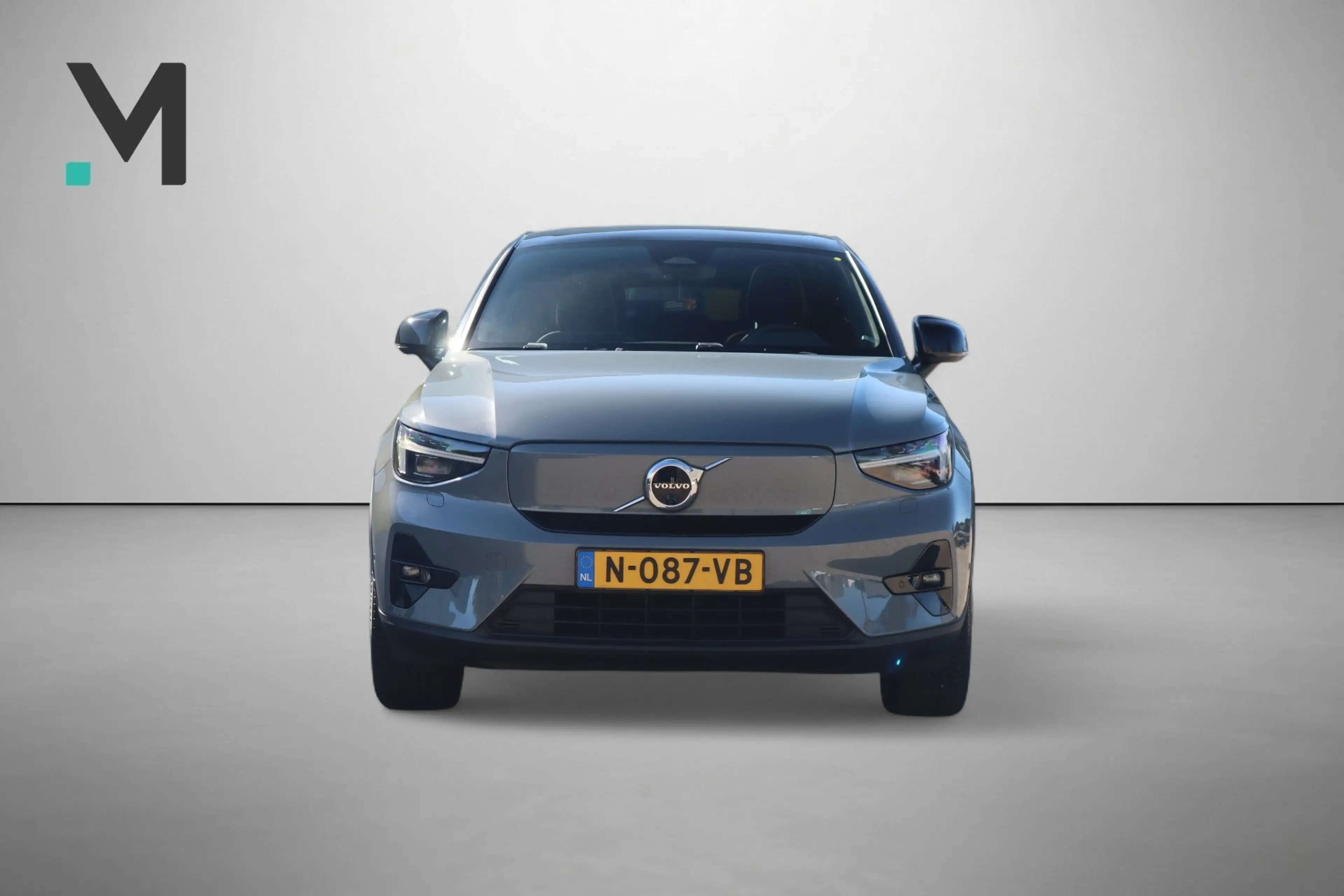 Volvo C40 Recharge Twin Intro Edition 78 kWh SOH92% Pano LED — photo 3