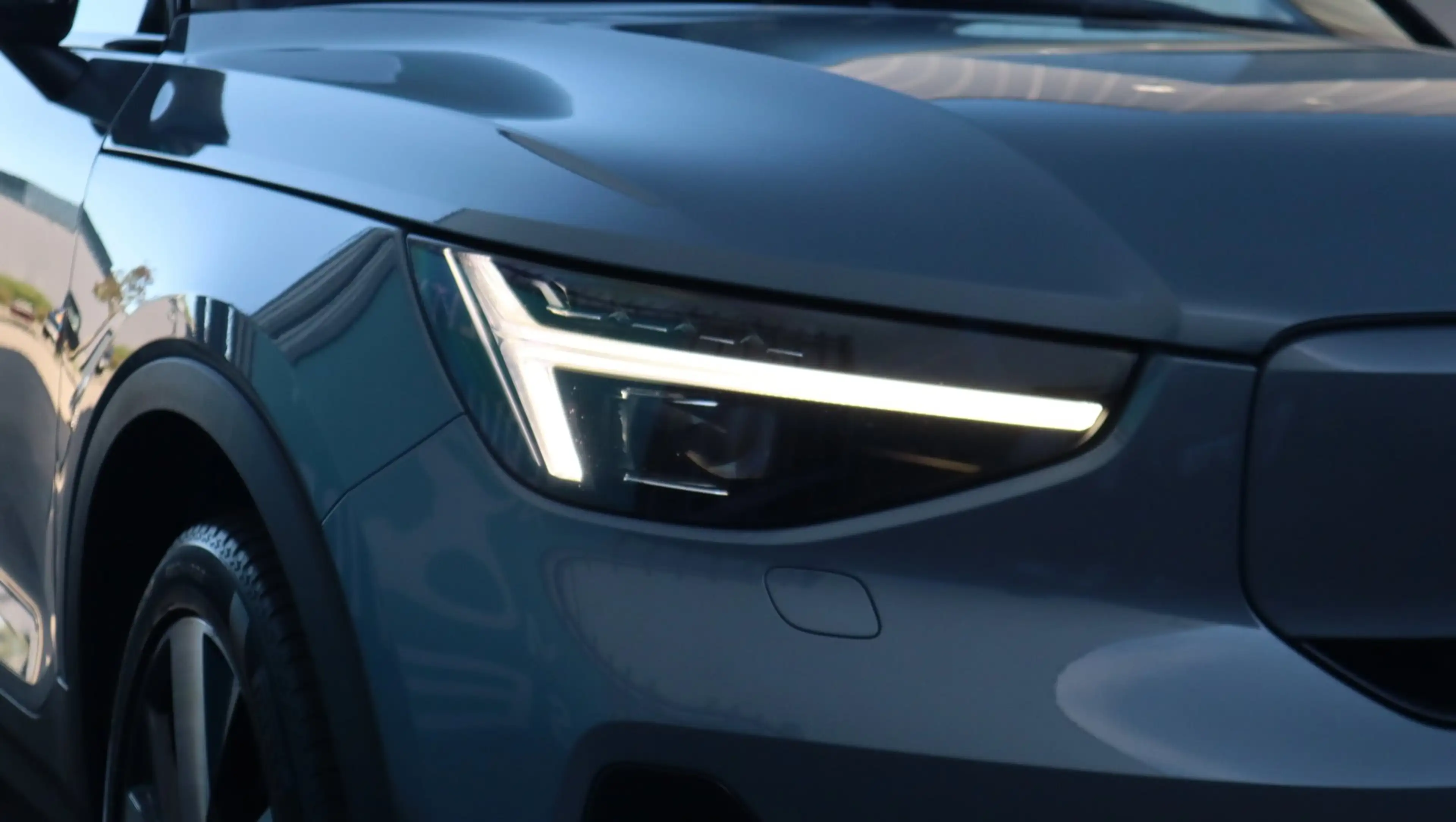 Volvo C40 Recharge Twin Intro Edition 78 kWh SOH92% Pano LED — photo 17