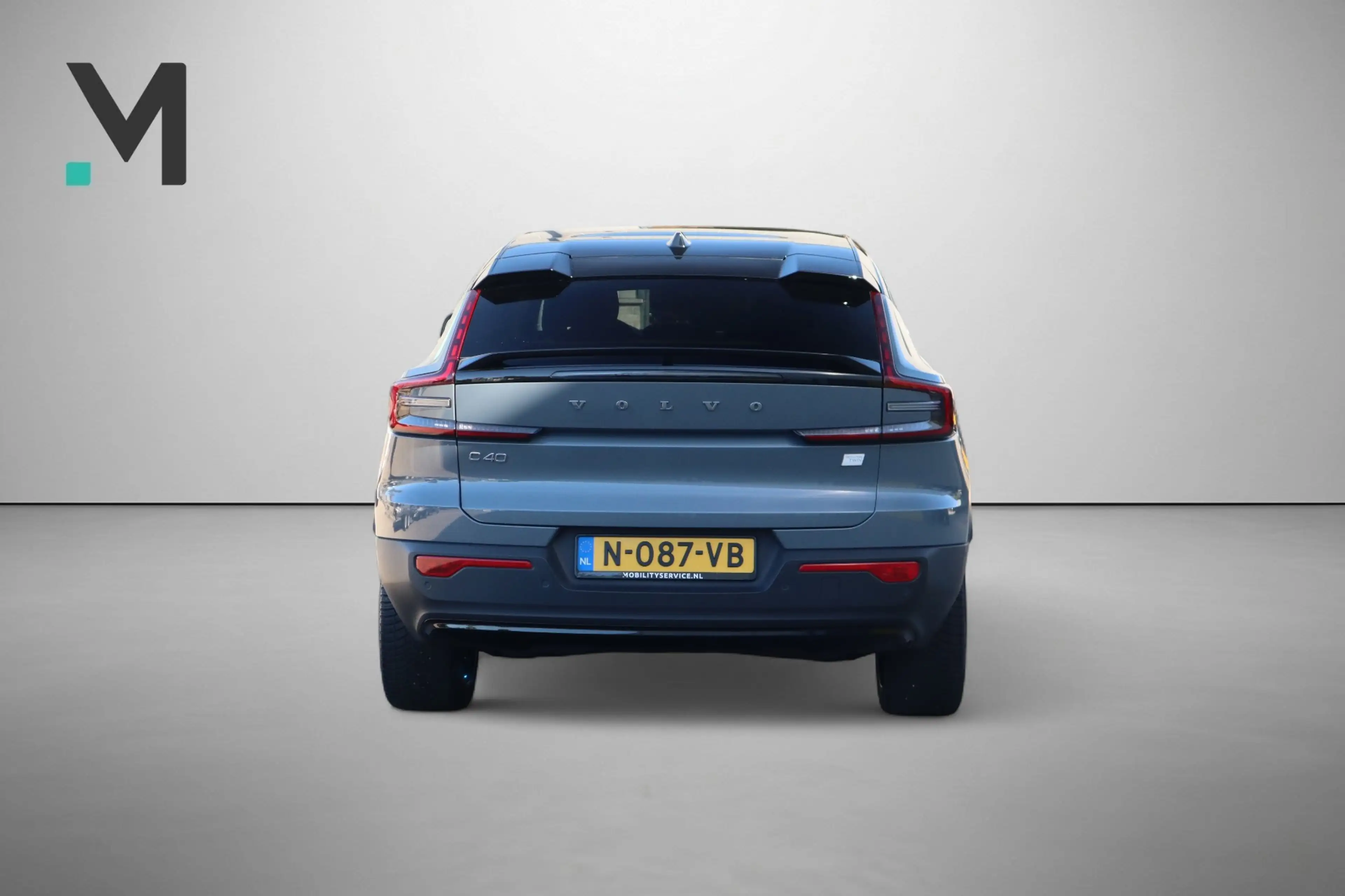 Volvo C40 Recharge Twin Intro Edition 78 kWh SOH92% Pano LED — photo 4