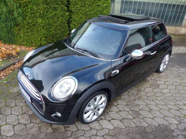 Imagine MINI Cooper LED/Panorama/Navi/Klimaaut/PDC