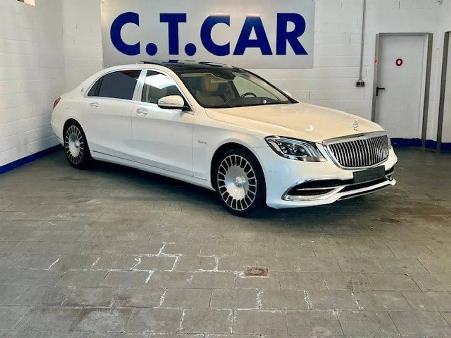 Maybach Sonstige S560 Limousine 4Matic-PANO/BURMESTER/MASSAGE/DVD/V Weiß - 2