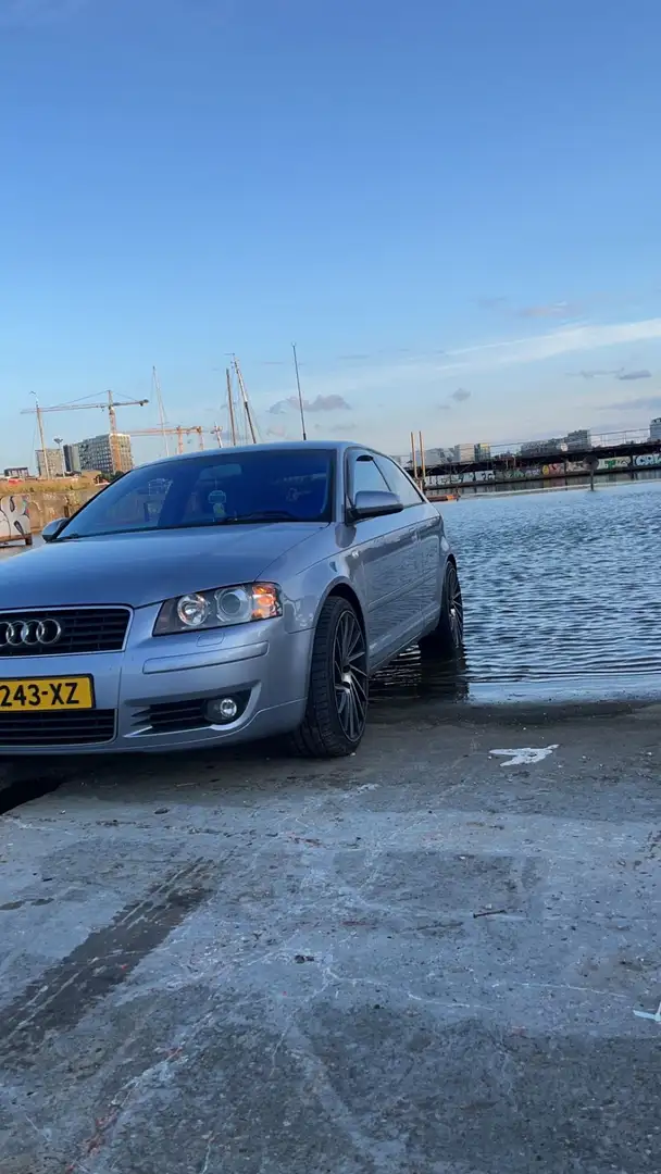 Audi A3 3.2 quattro Ambition Gris - 2