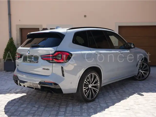 BMW X3 M view 3