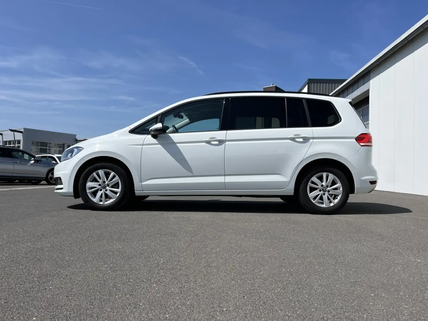 Volkswagen Touran 1.5 TSI Comfortline 157€ m. 20% Anzahlung Navi D Weiß - 2
