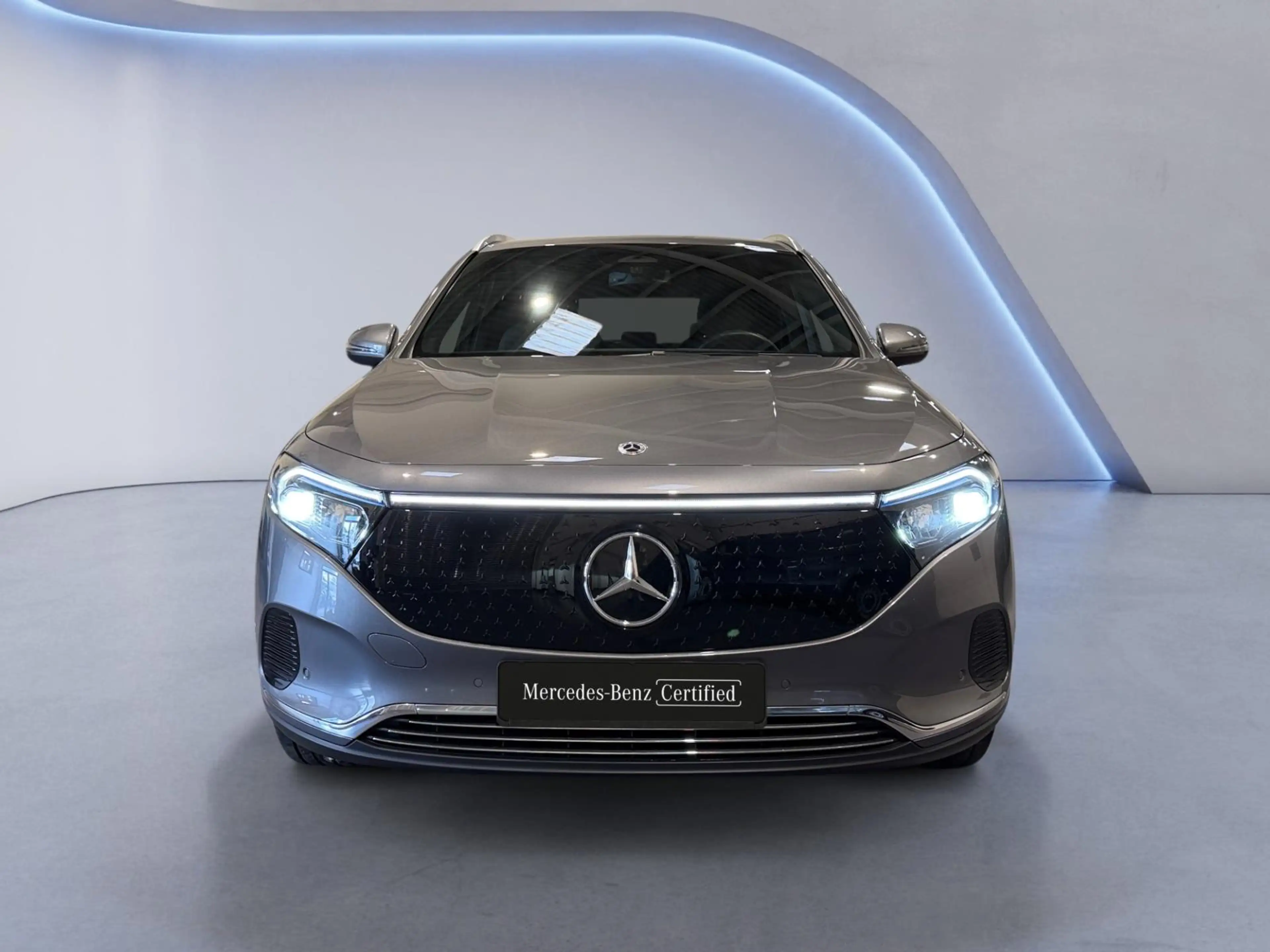 Mercedes-Benz EQA 250 250+ AMG Line — photo 8