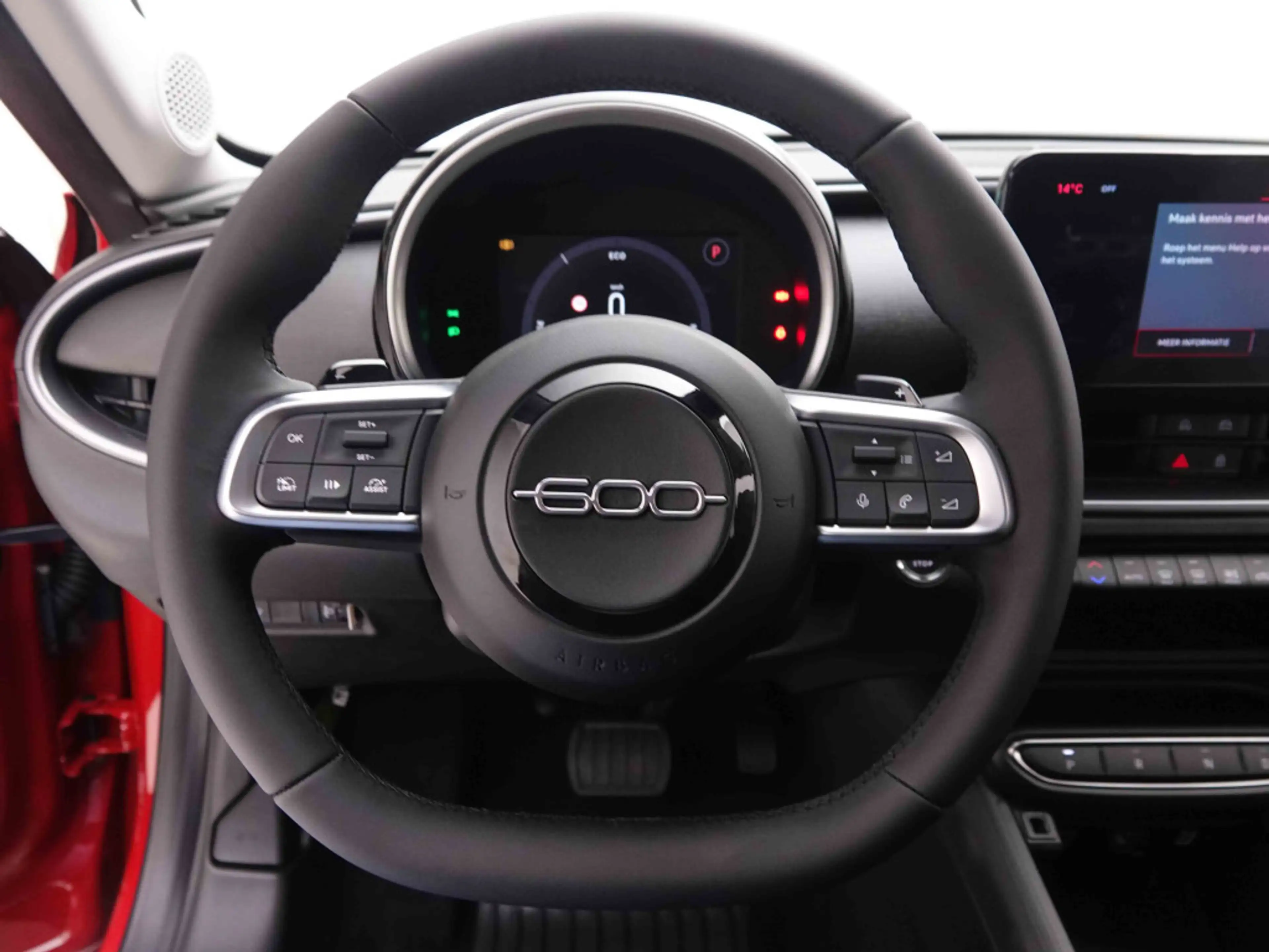 Fiat 600 1.2T Hybrid DCT Lounge | GPS | Keyless | Cam | Winter Pack — photo 9