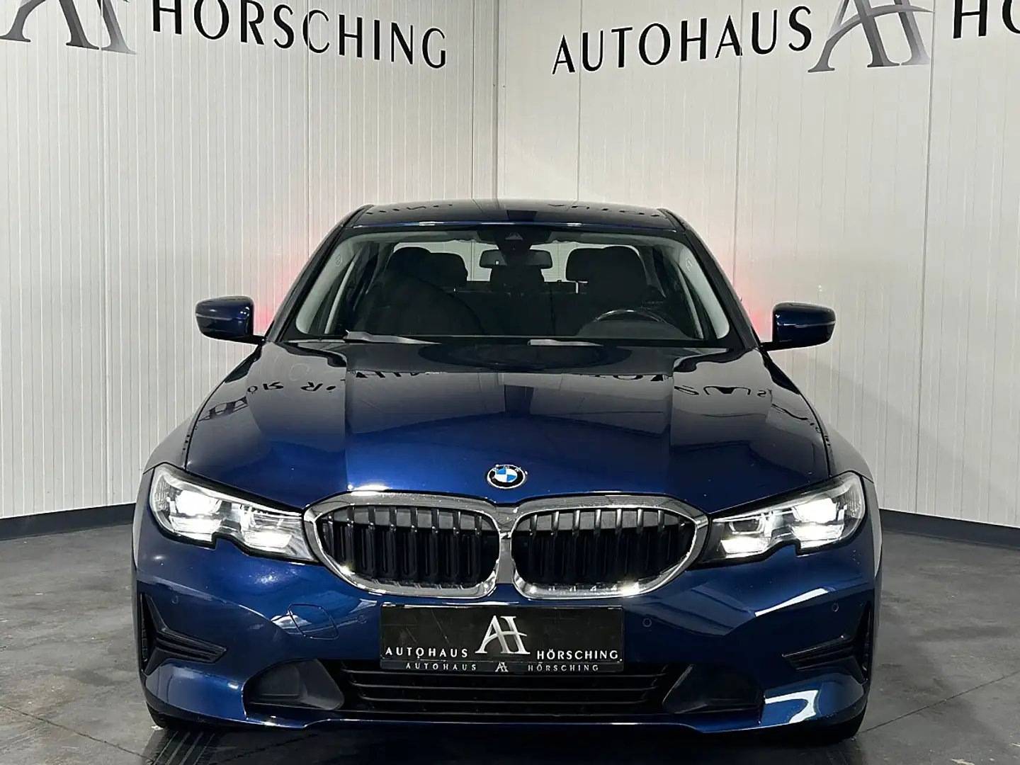 BMW 318 d Aut.//DIGITAL-TACHO//RÜCKFAHRKAMERA// Blau - 2