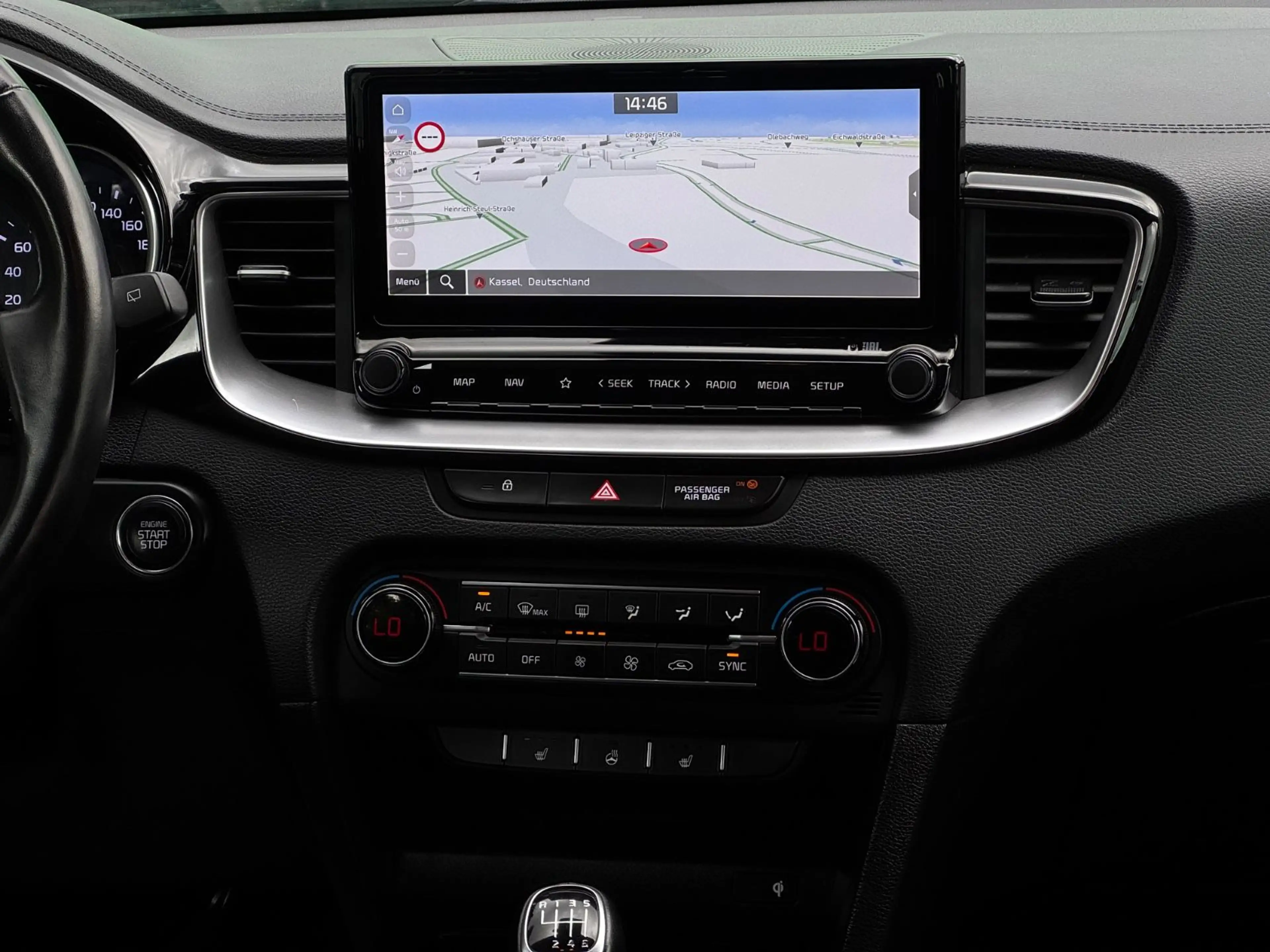 Kia Ceed SW / cee'd SW Spirit*LED*SHZ*R-KAM*AUTOPILOT — photo 20