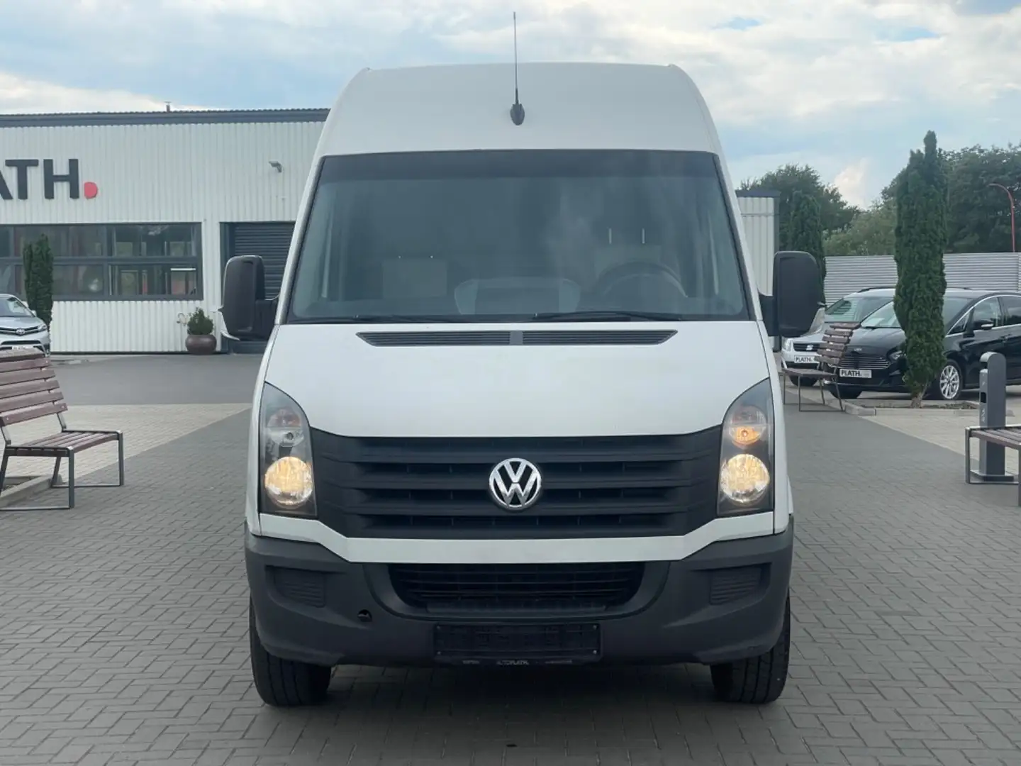 Volkswagen Crafter Kasten 35 mittel L2H2 Hochdach Weiß - 2