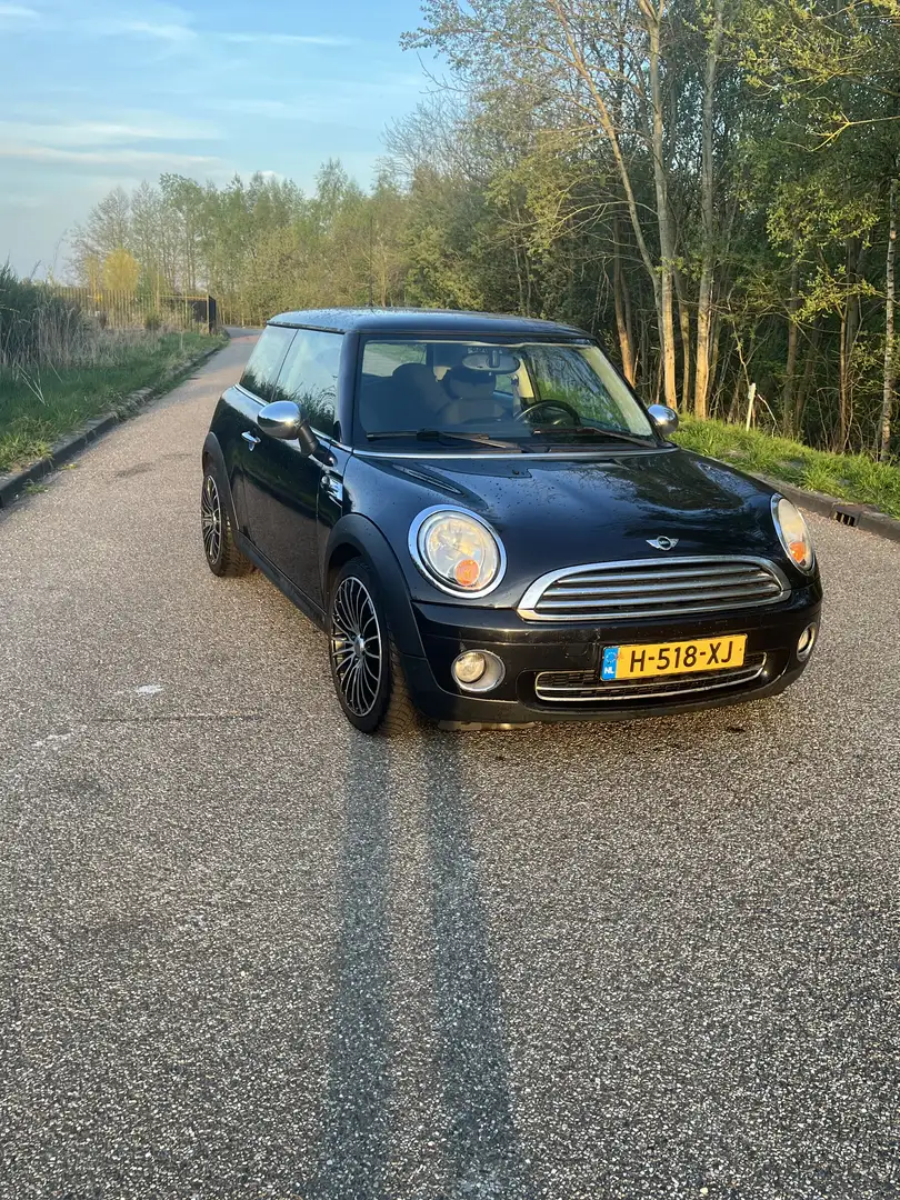 MINI Cooper 1.4 One Zwart - 1