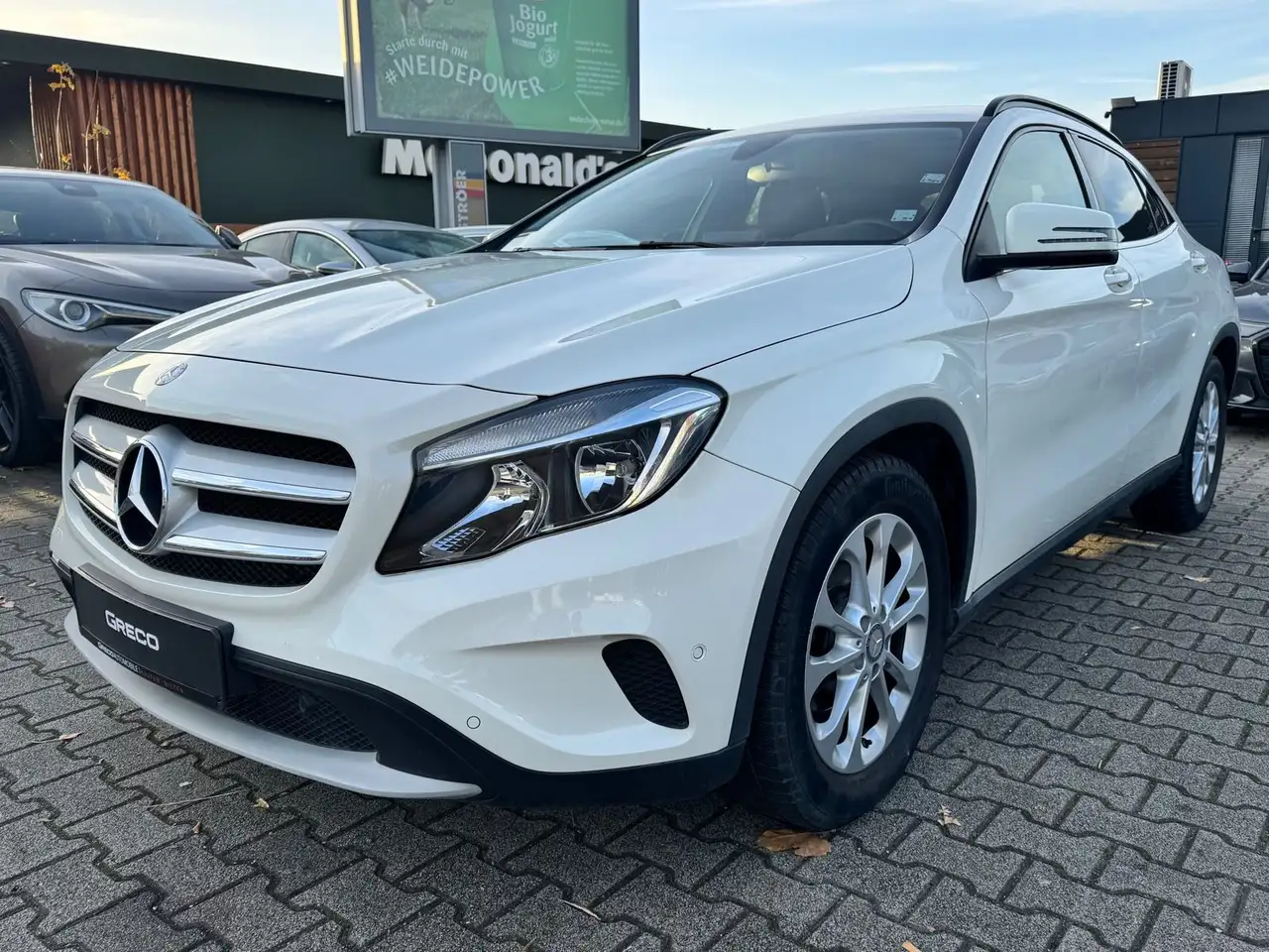 Mercedes-Benz GLA 180