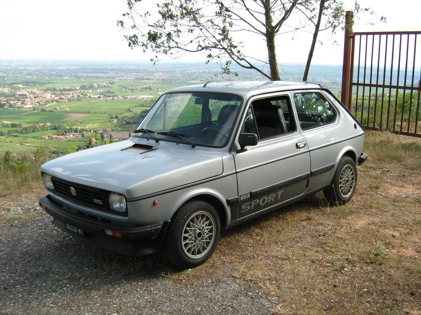 Fiat 127 127 3p 1.1 Sport Plateado - 2