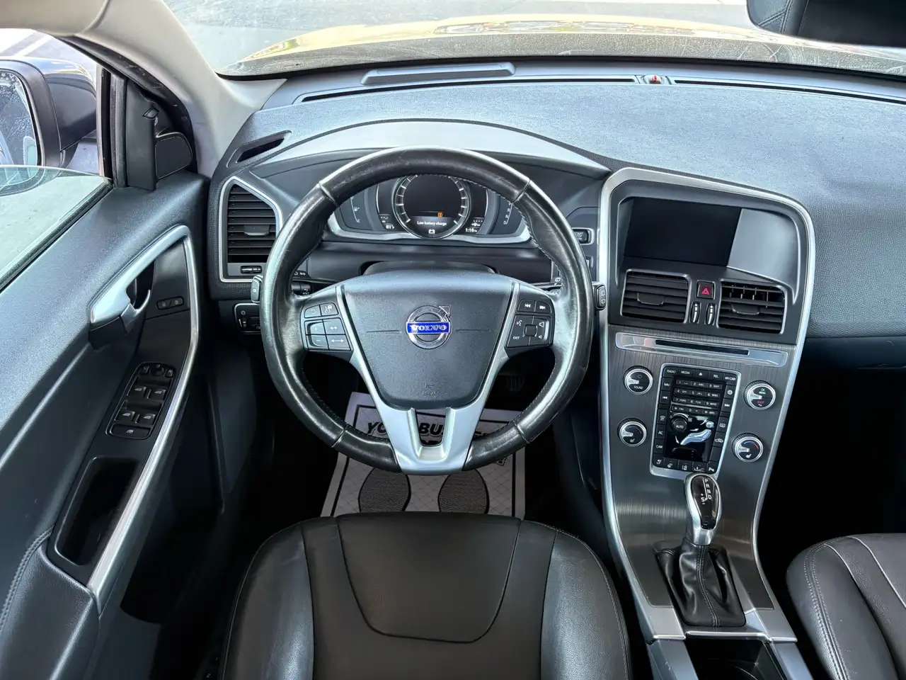 Volvo XC60 снимка Volvo XC60