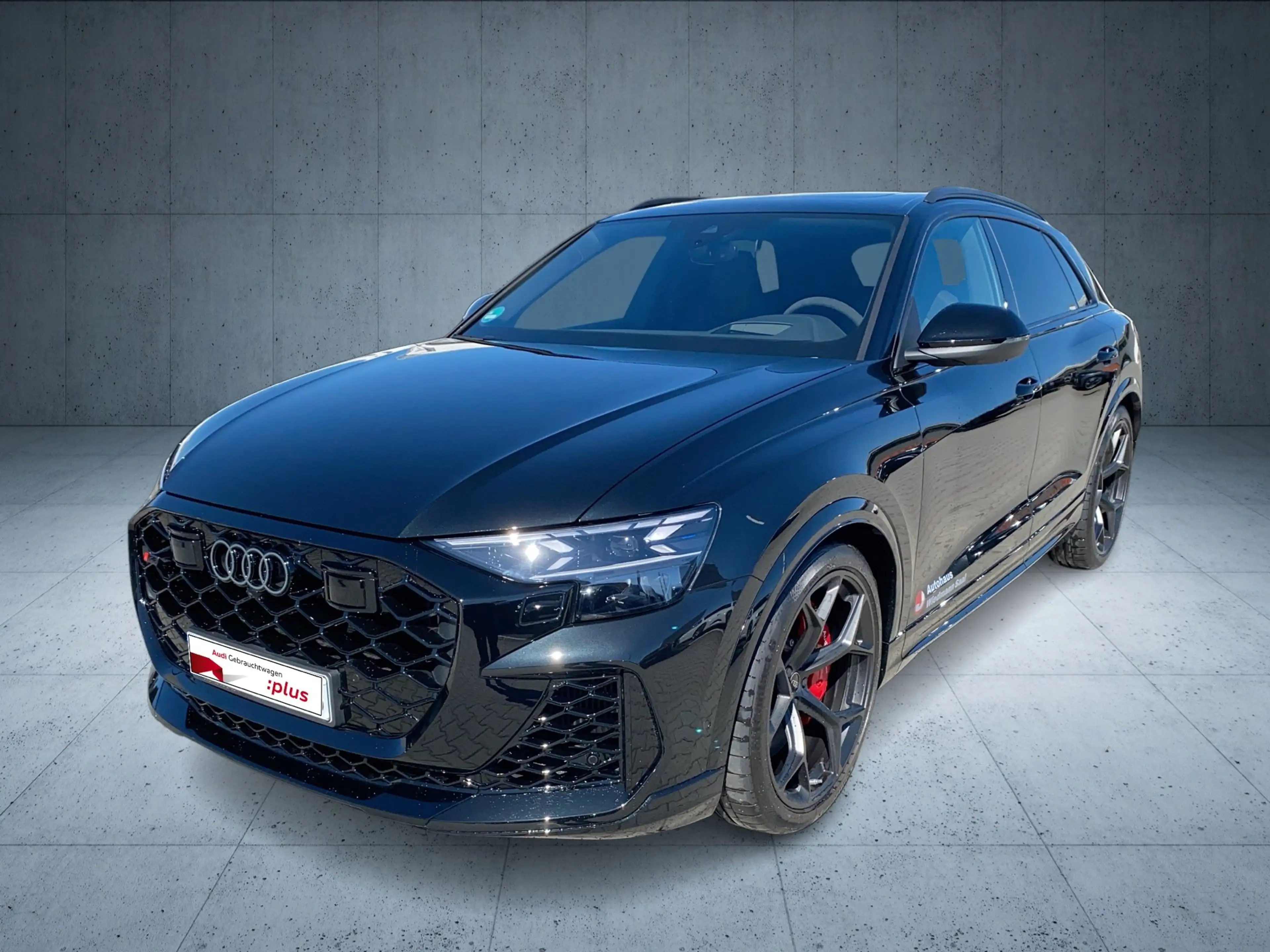 Audi RS Q8 SUV performance tiptr. Vmax305 23 PANO HUD — photo 2